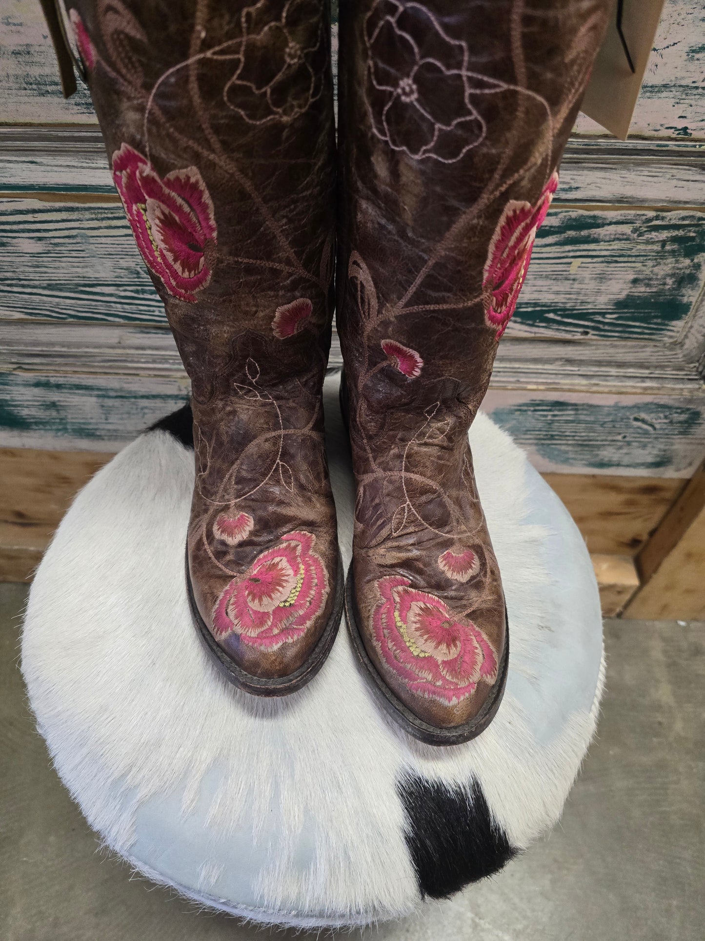 Floral Print Old Gringo Boots                       Zip Side