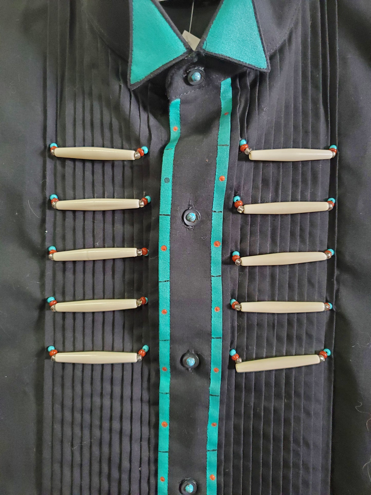 Black Bone Detail Shirt/Pleated