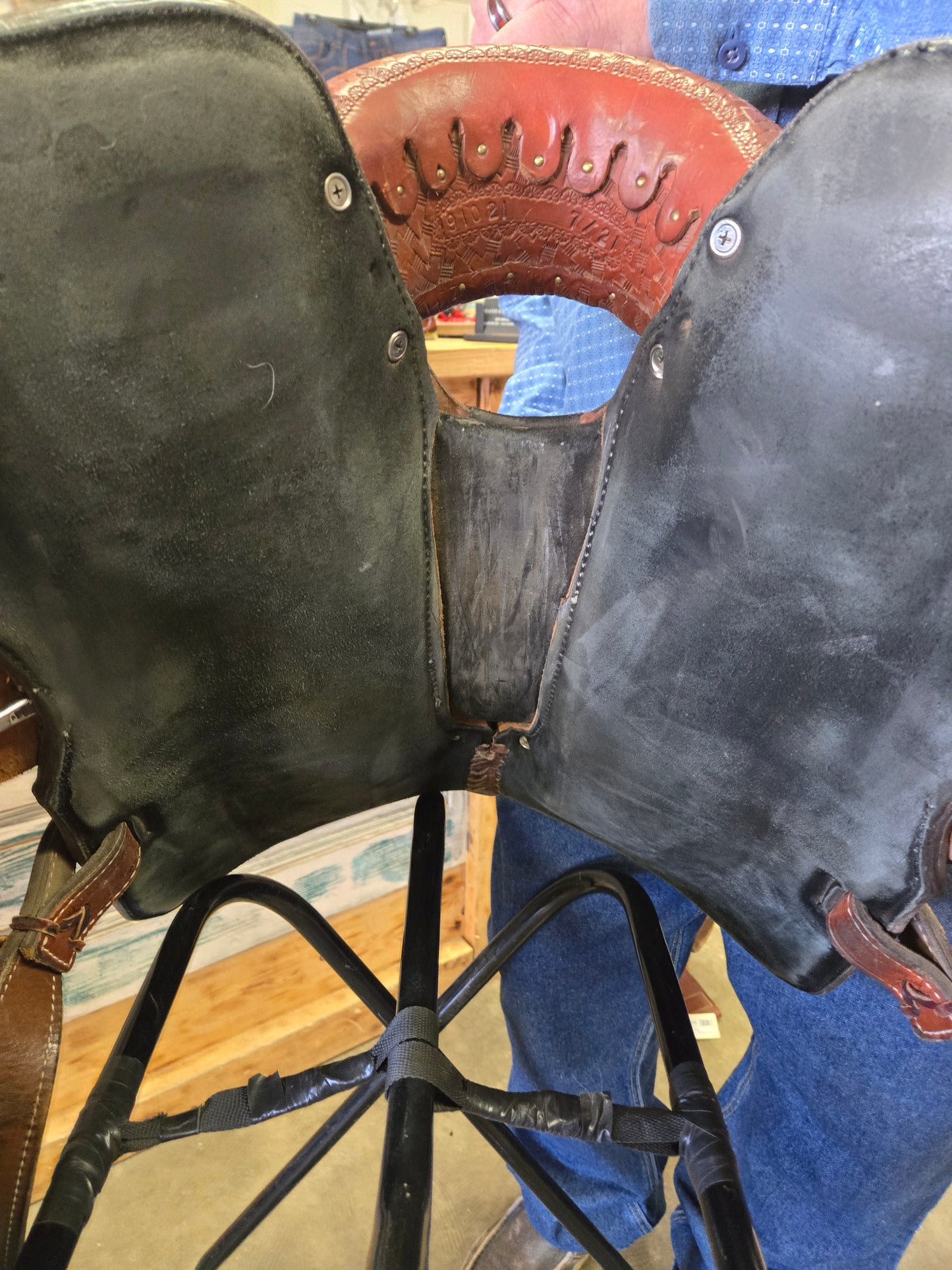Double J Pro Barrel Saddle ( 13.5)
