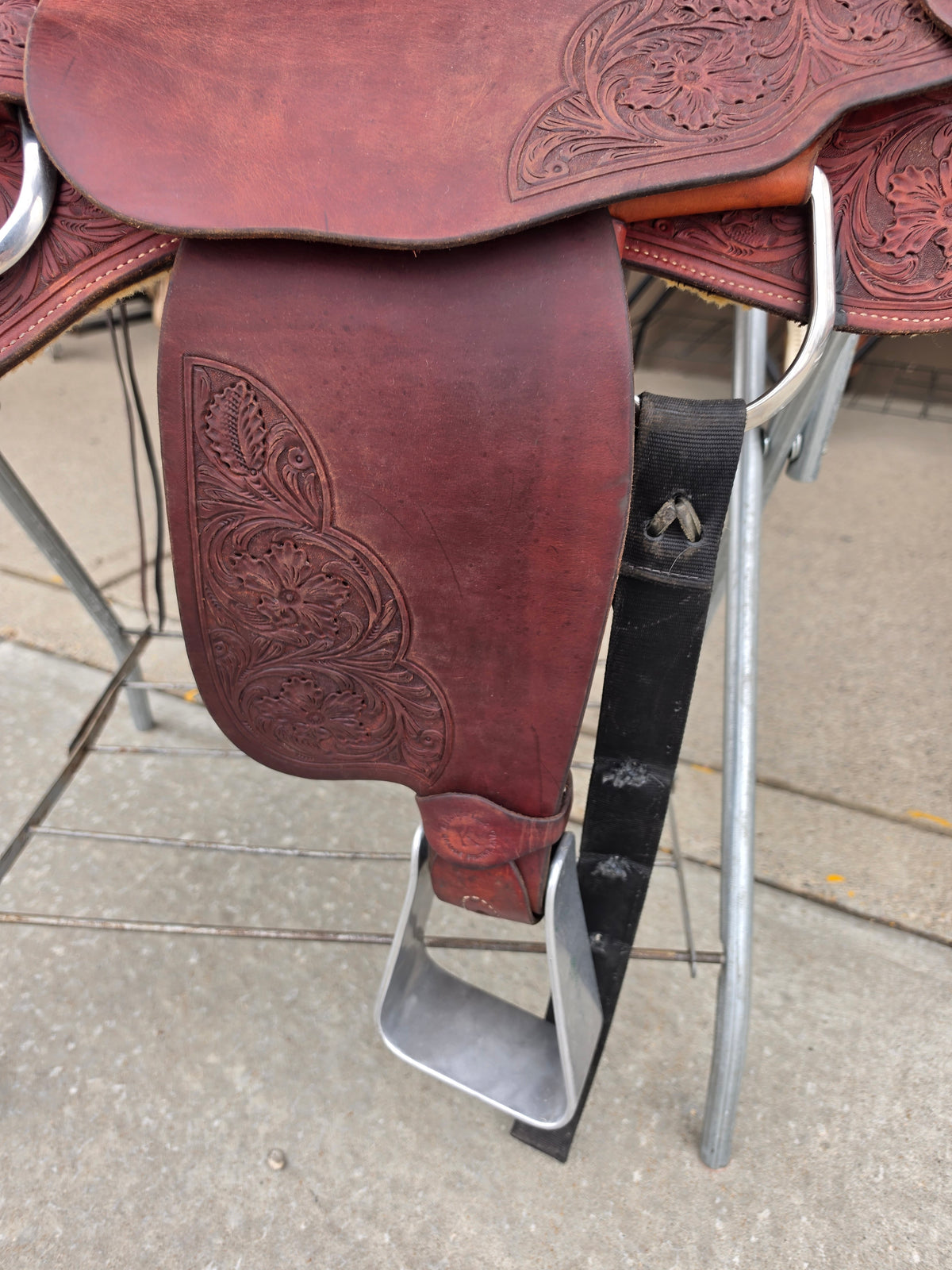 Circle G  16 Inch Saddle