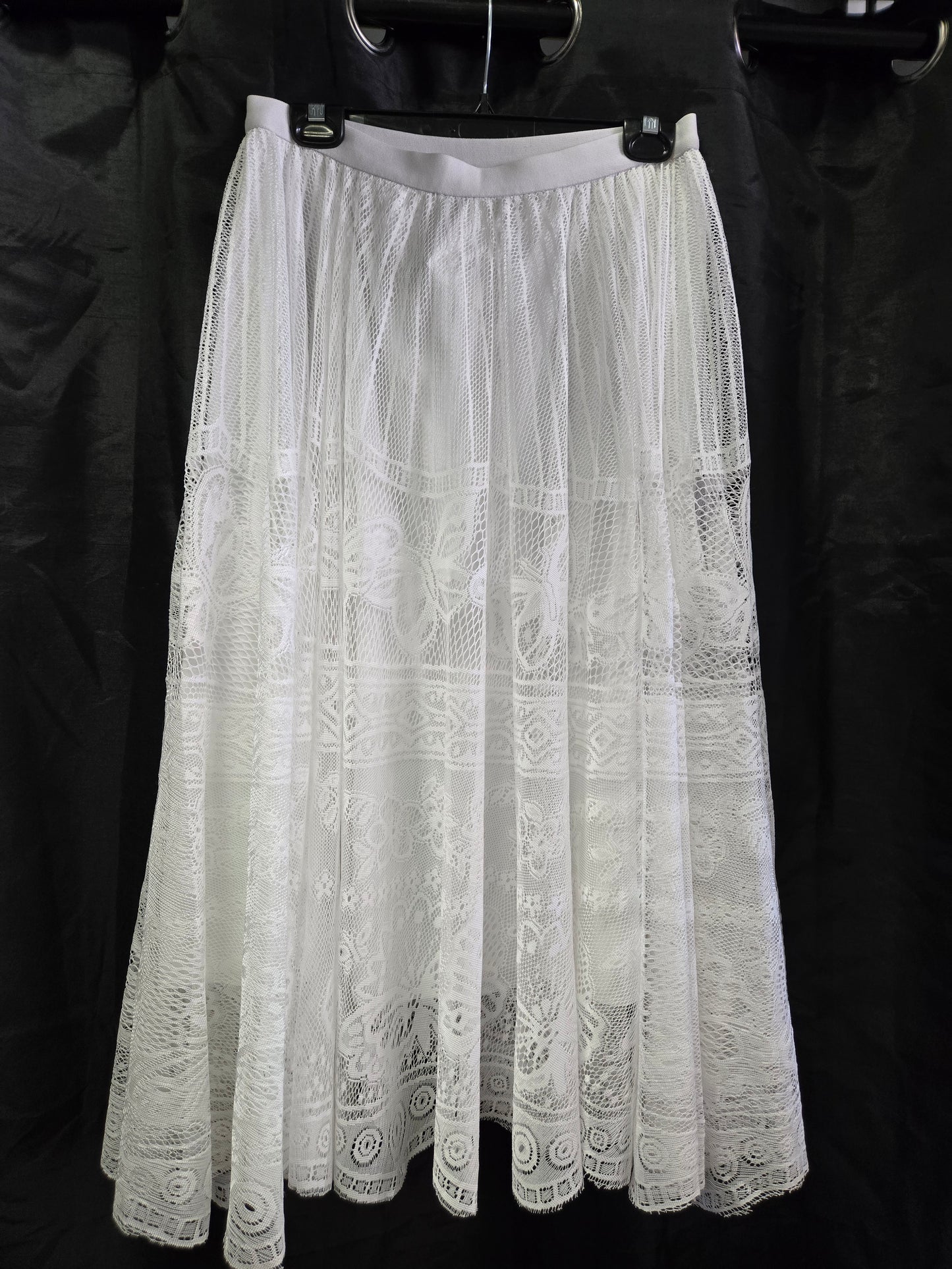 Ladies White Lace Skirt