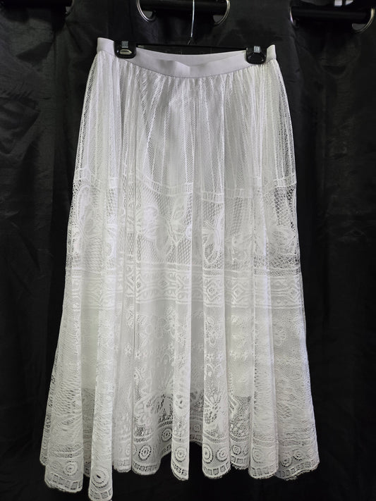 Ladies White Lace Skirt