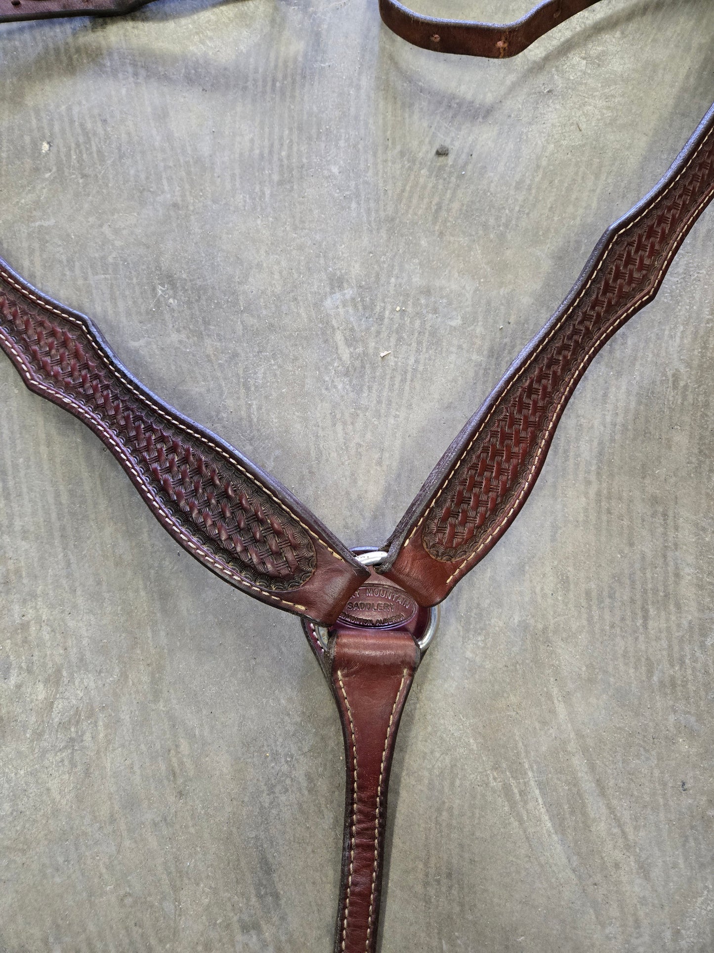 Basket Stamped Breast Collar
