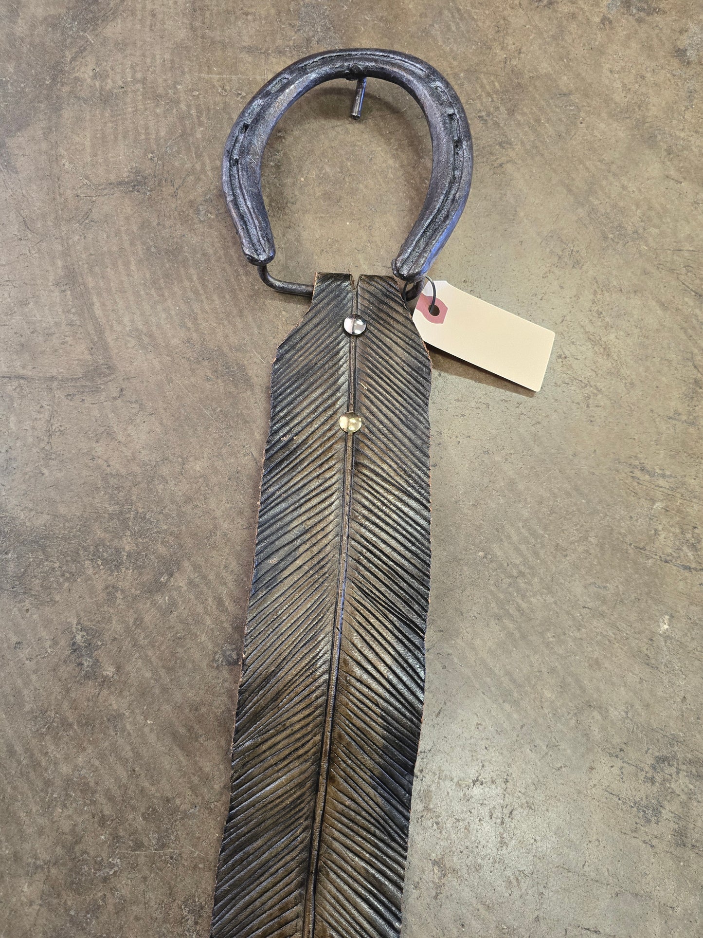 Feather Hip Belt W/Large Horseshoe Buckle