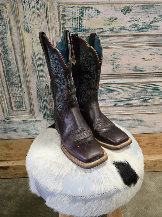 Brown Sq. Toe Boot                            Turq Stitching