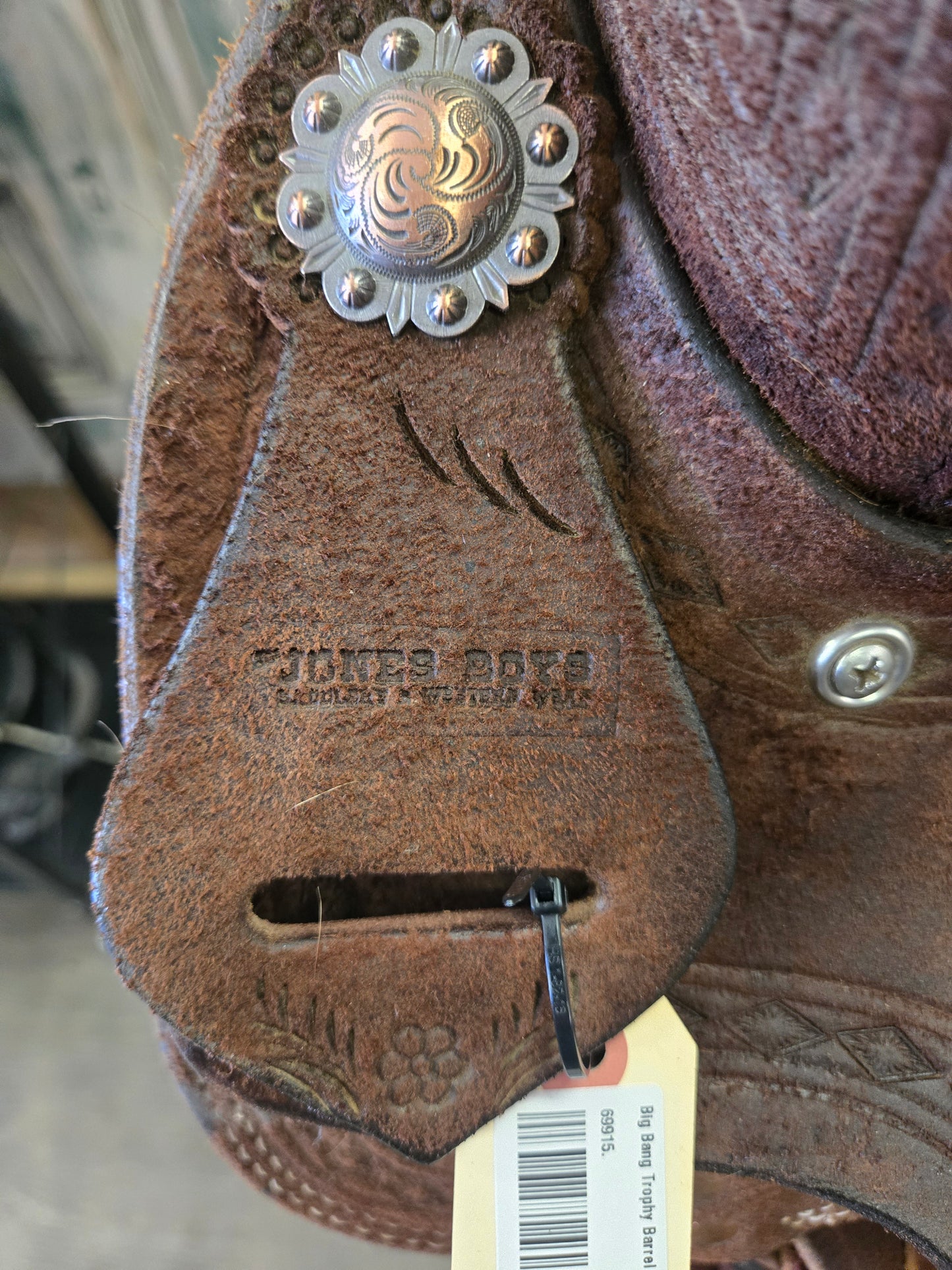 Big Bang Trophy Barrel Saddle