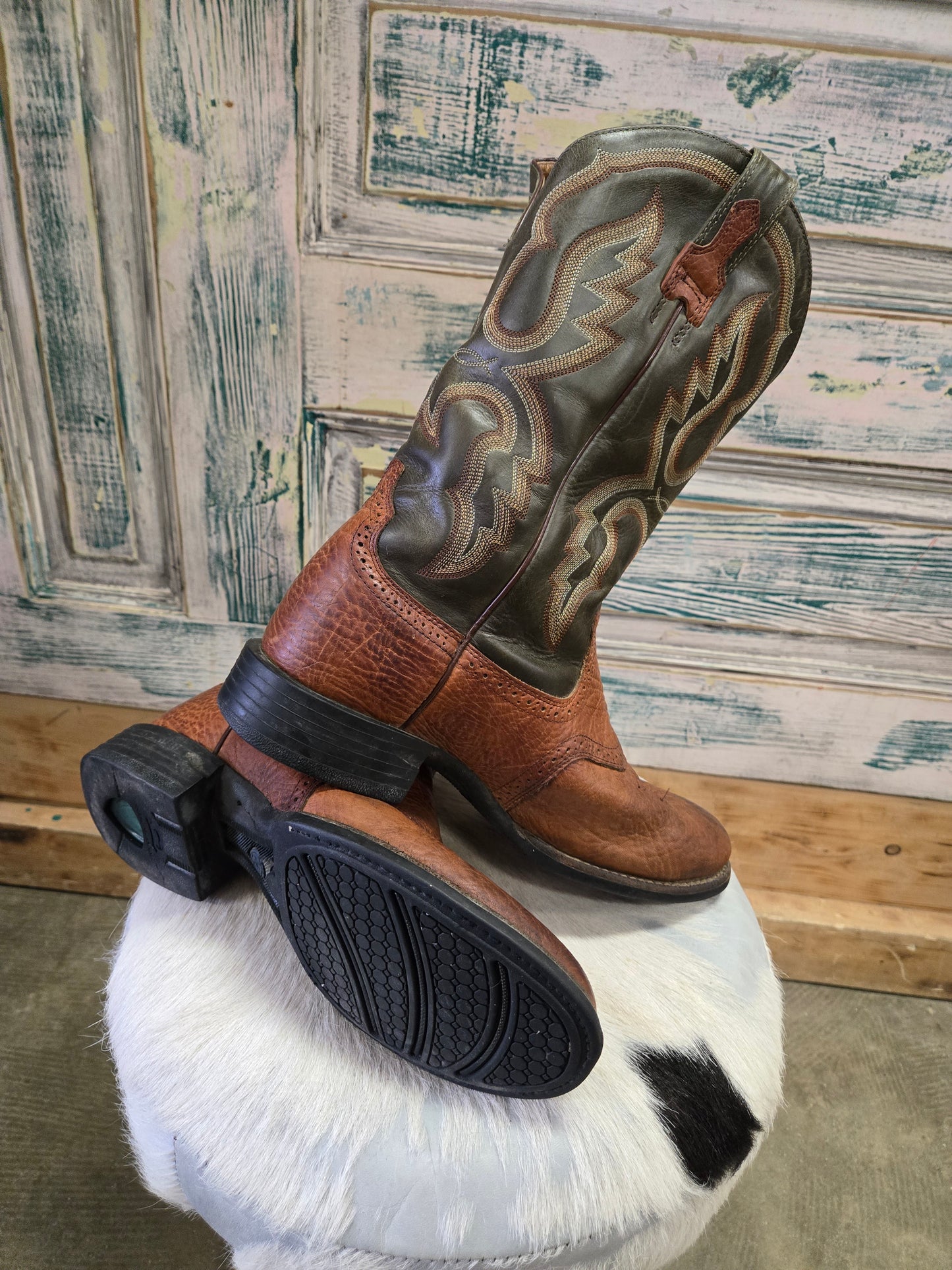 Brown Topped Round Toe Boots