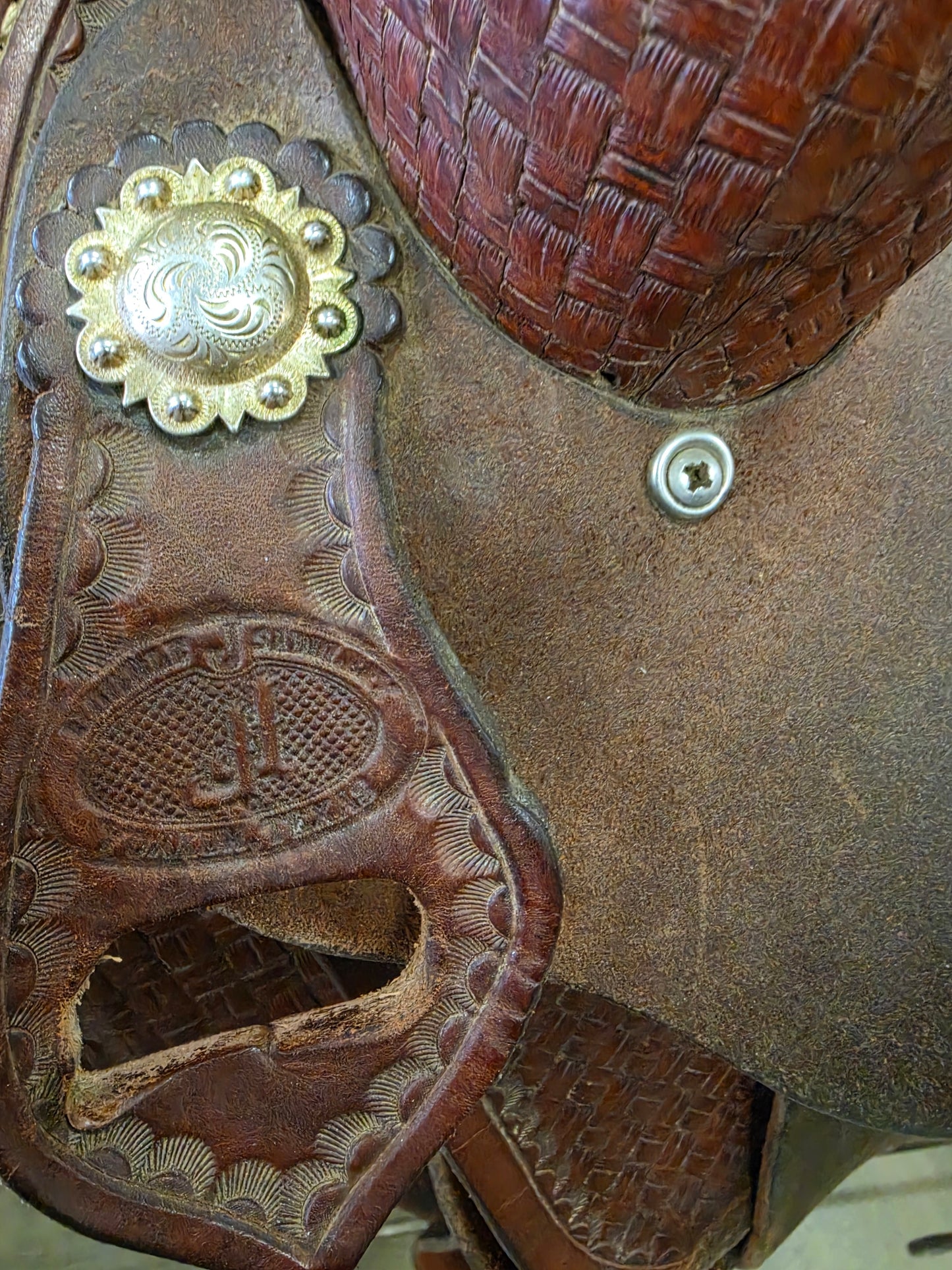 13.5 Double Jay Barrel Saddle