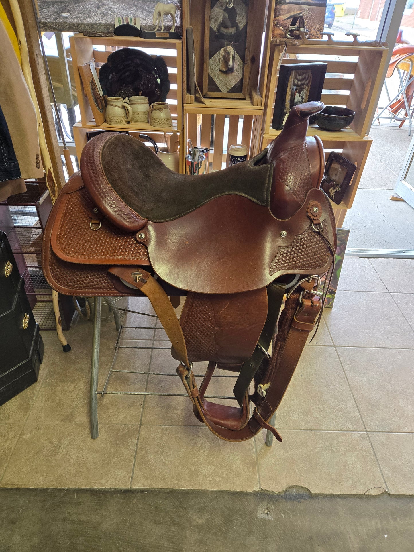 Circle Y Park & Trail Saddle (16.5)