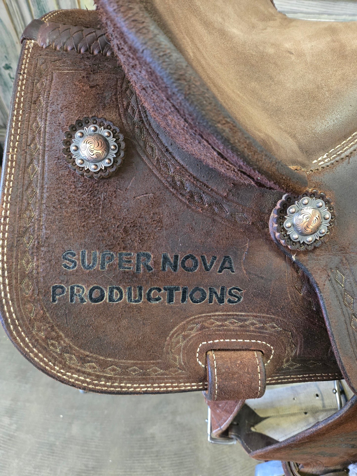 Big Bang Trophy Barrel Saddle