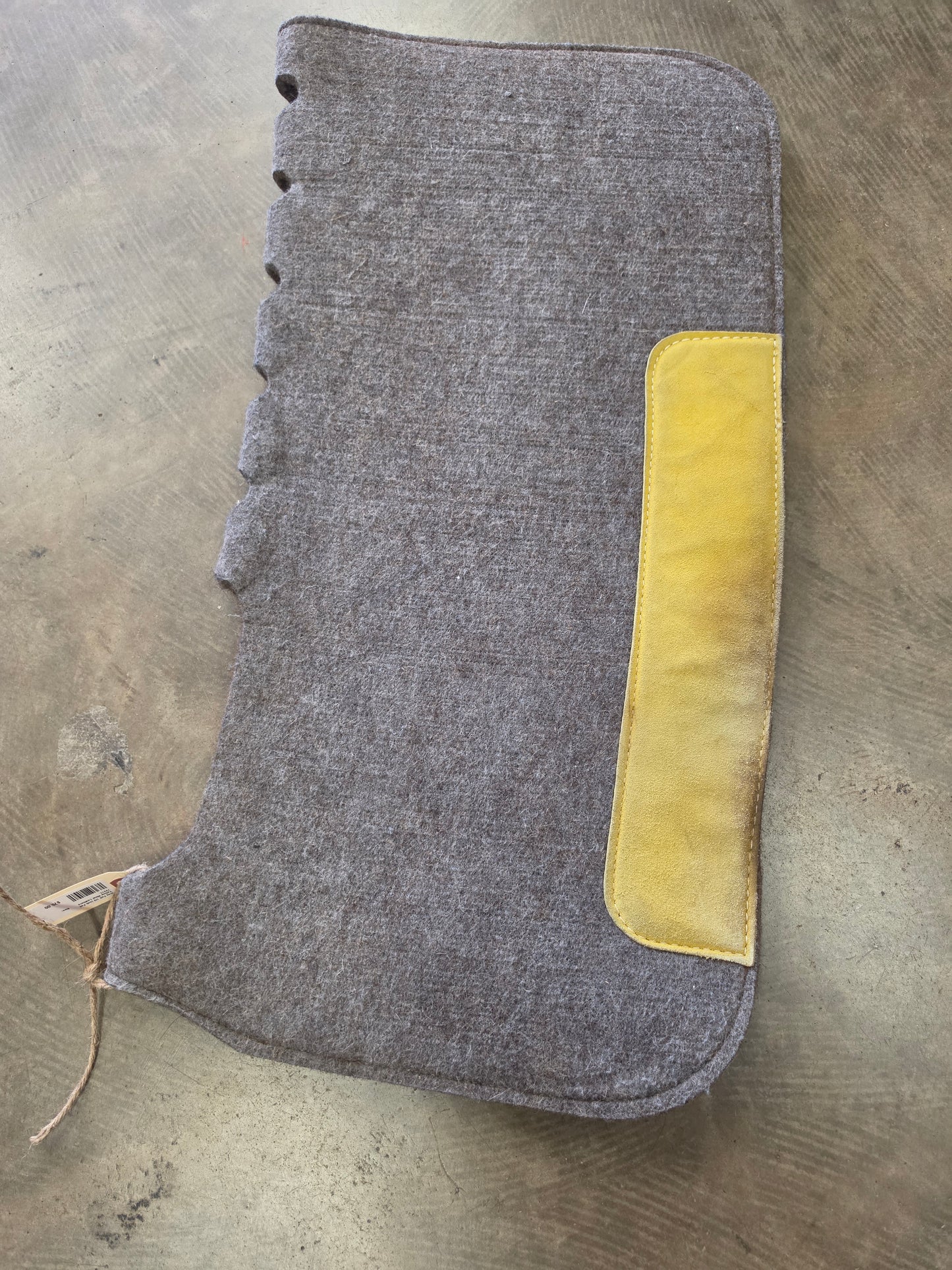 Grey Felt 1/2 Inch Pad                  Yellow Wear Leathers