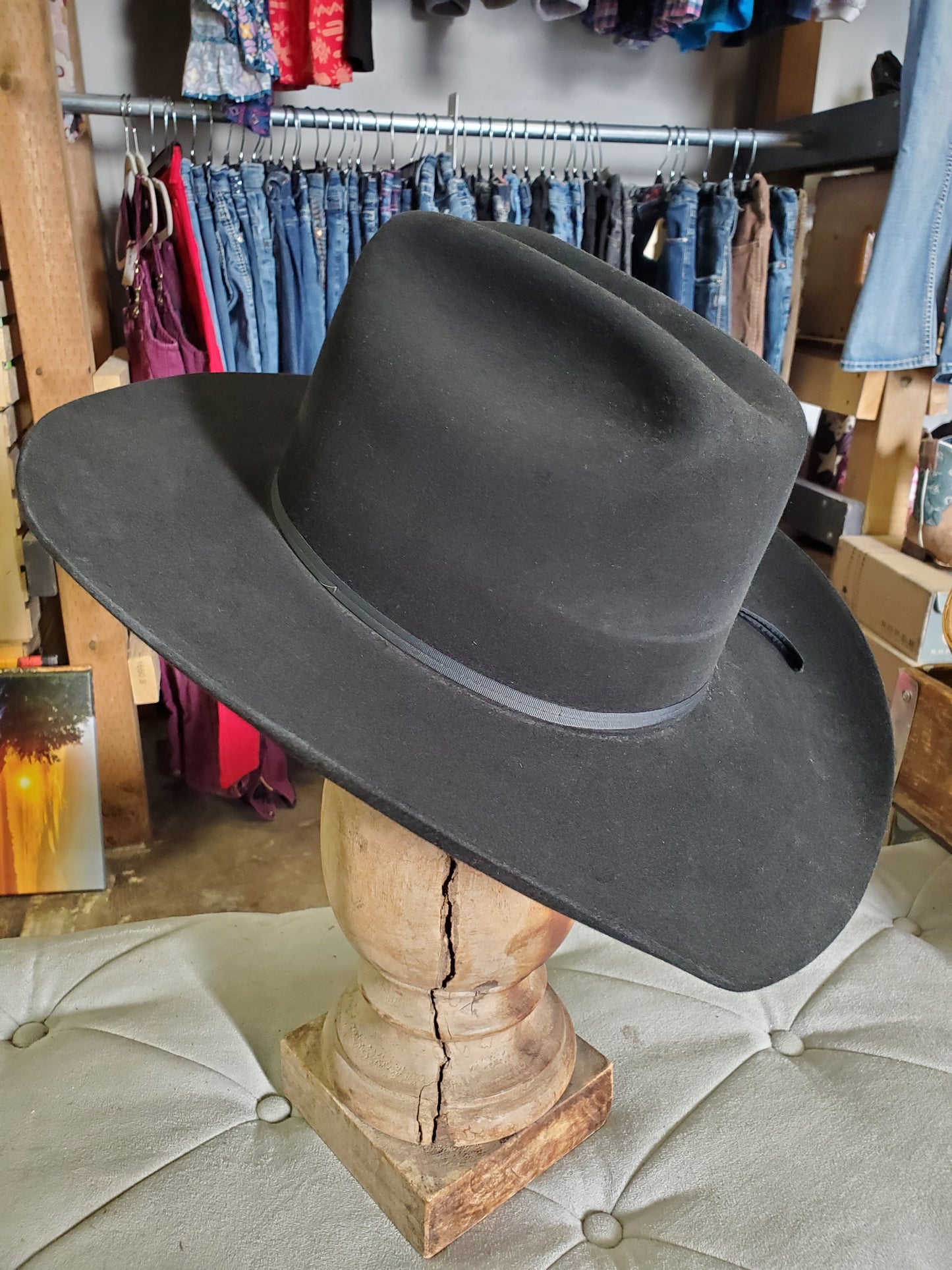 Black Felt Hat (7 X)