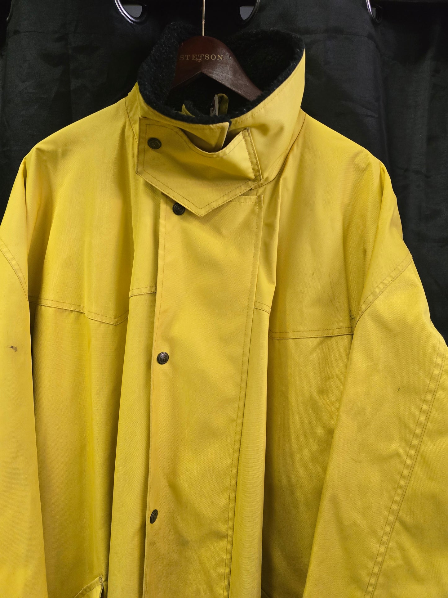 Kix N BUX Slicker-Yellow