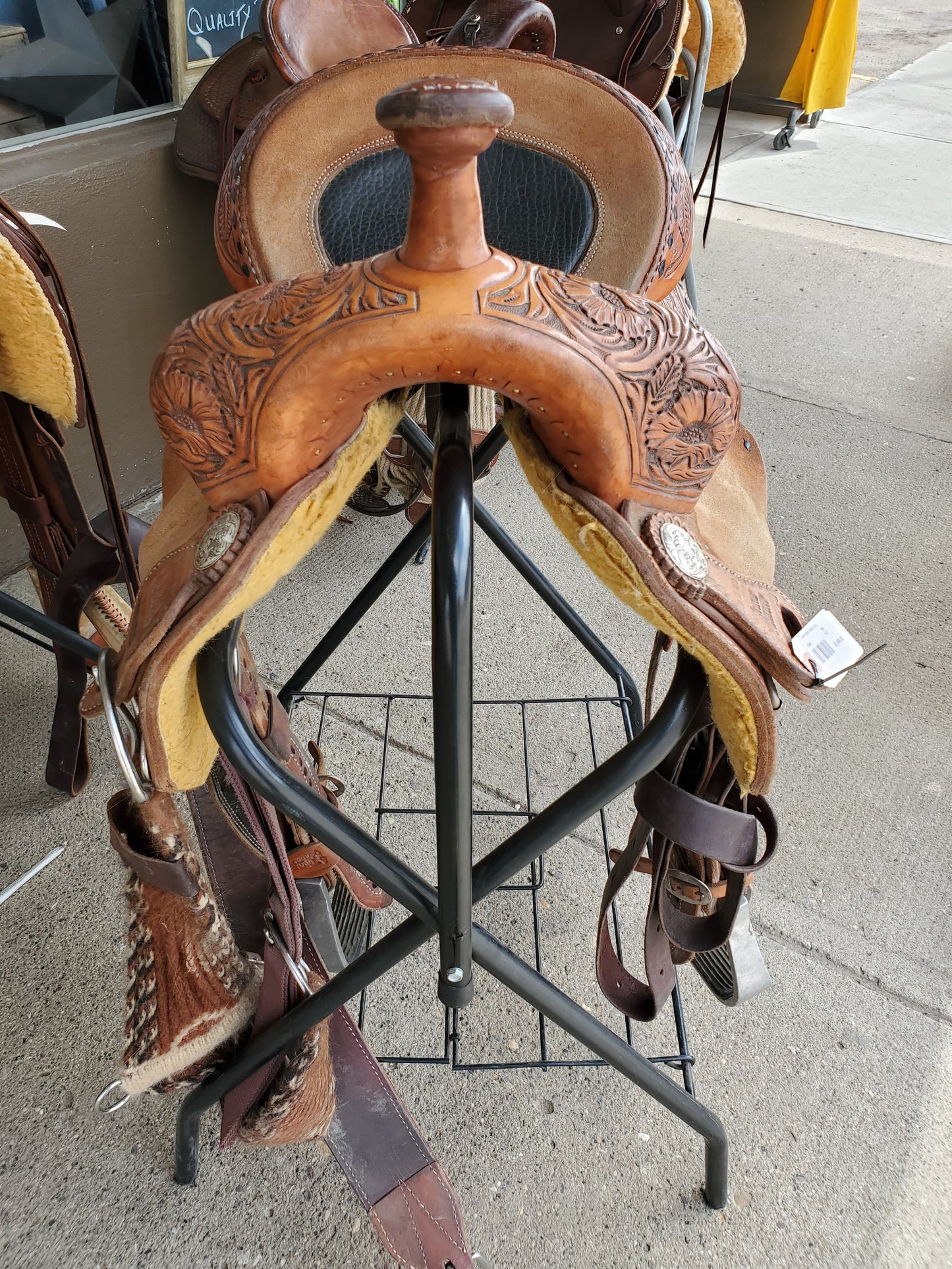 Irvines Barrel Saddle (14.5)