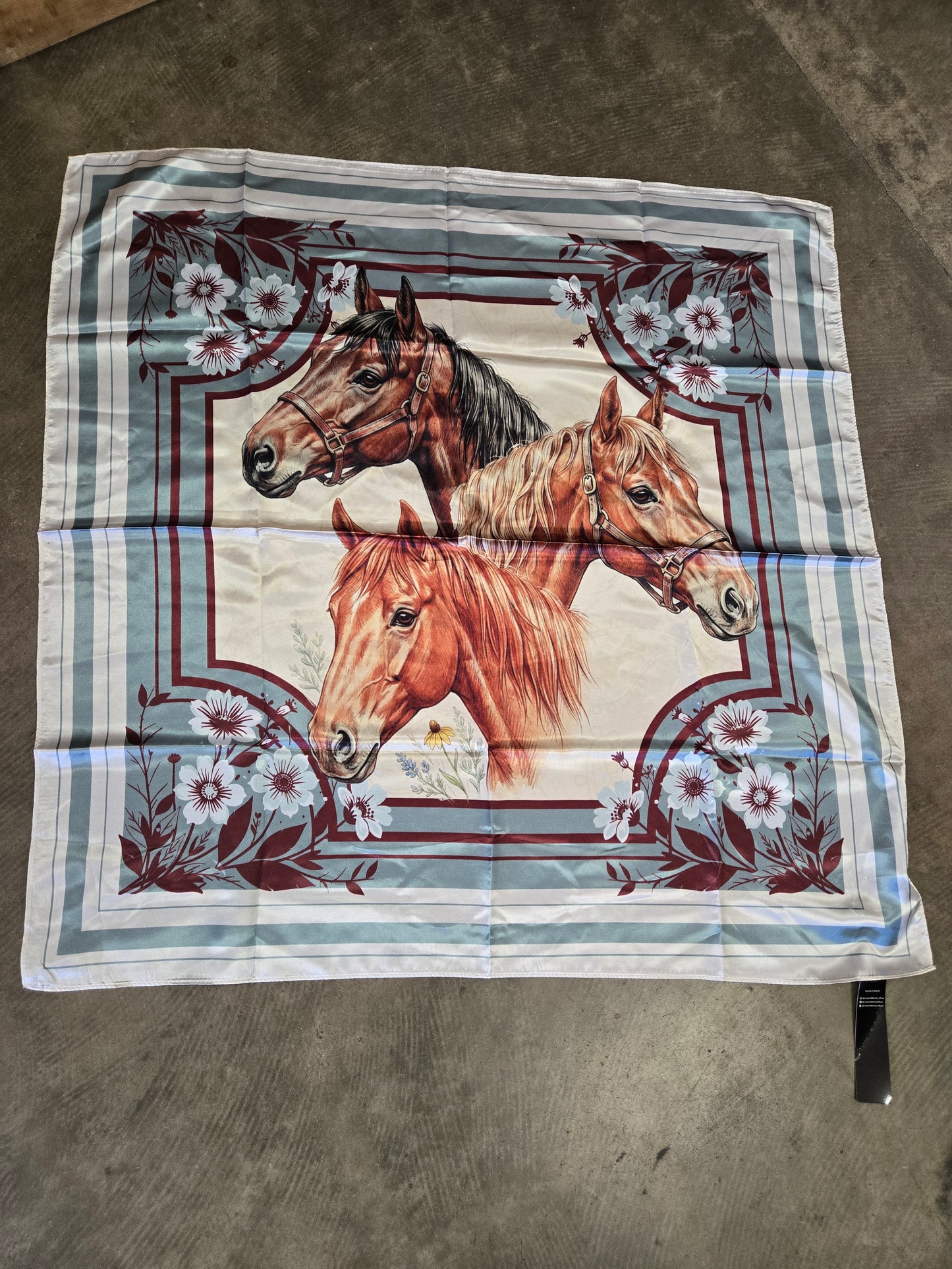NEW Horse Head Wildrag