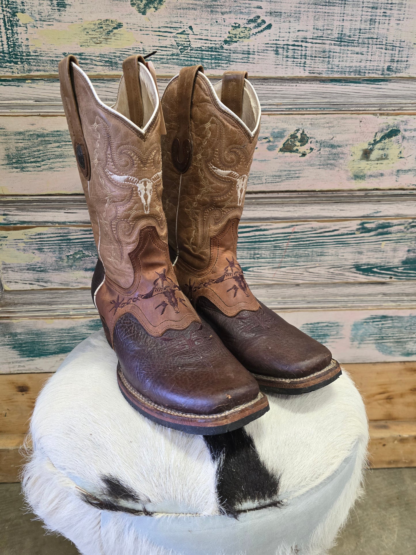 Men's Sq. Toe Boot                           Longhorn Detail