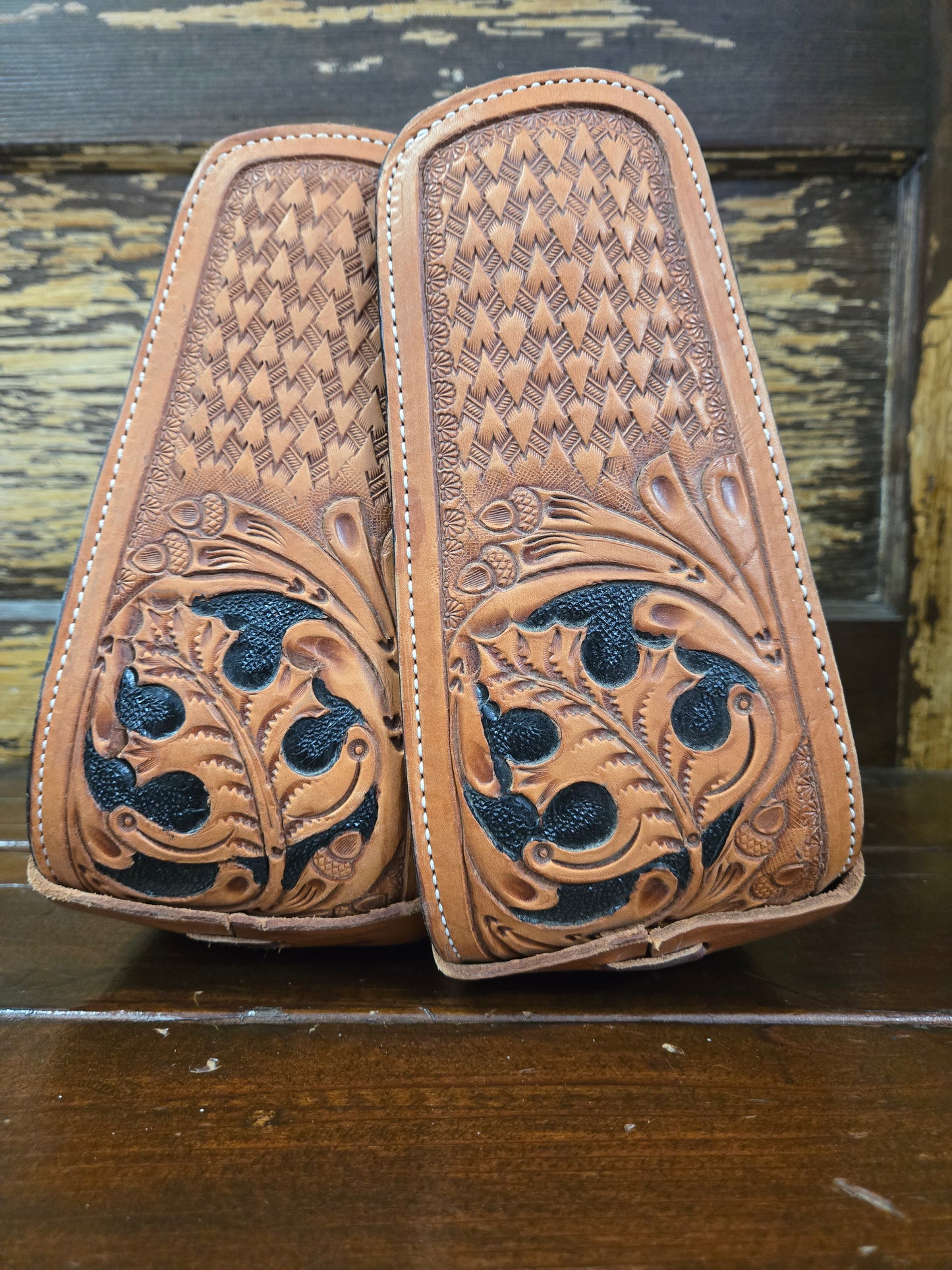 Stirrups/ Wide Carved