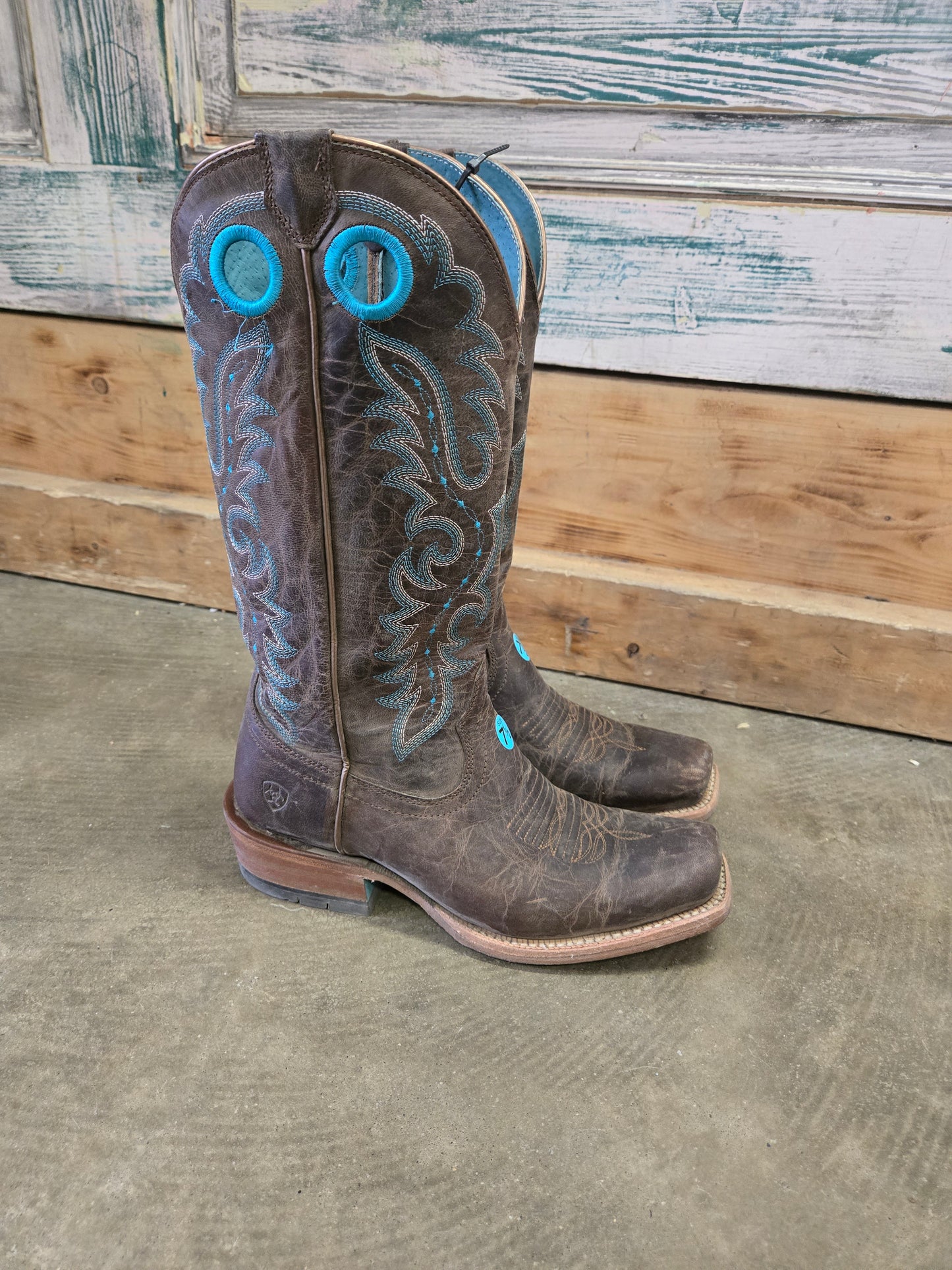 Ladies Sq. Toe Ariat Tilly Boot