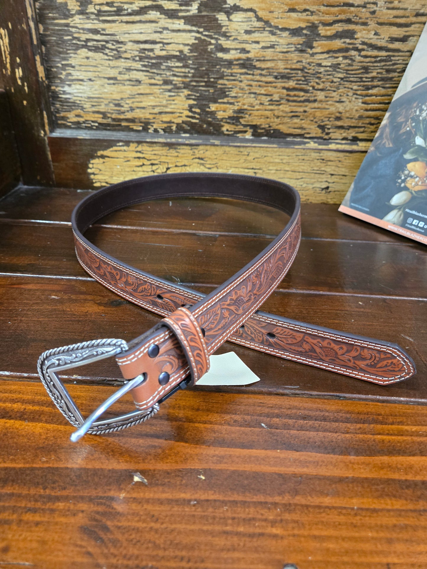 NEW Men's Carved Belt