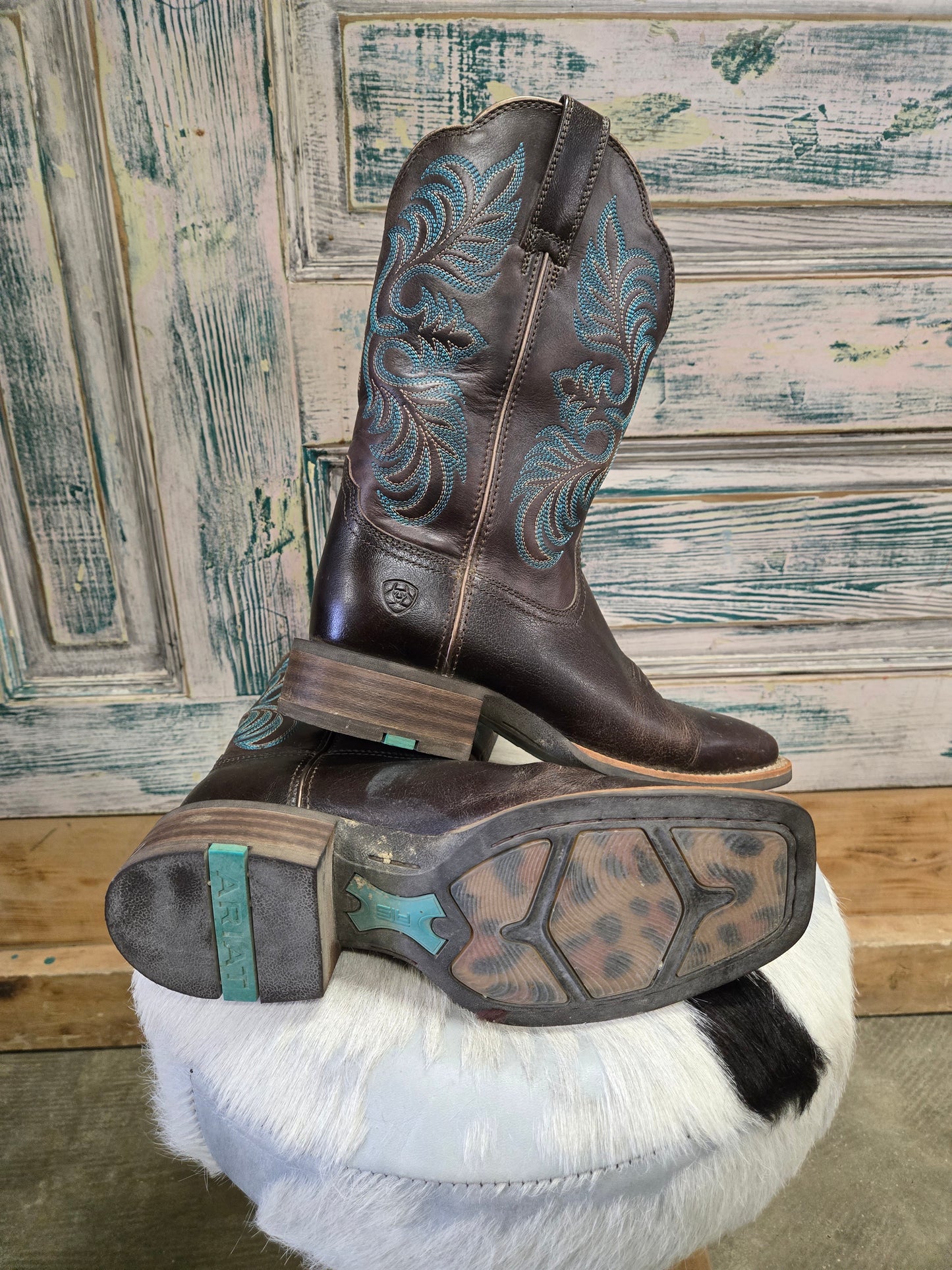 Brown Sq. Toe Boot                            Turq Stitching