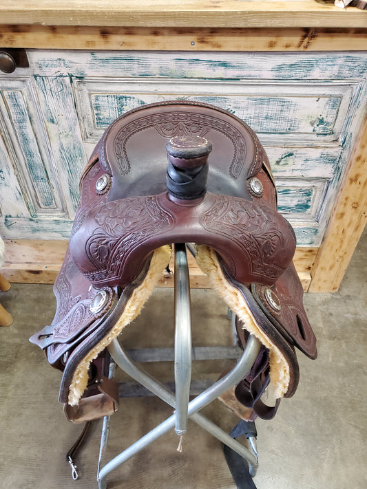 Irvines Cowhorse Saddle