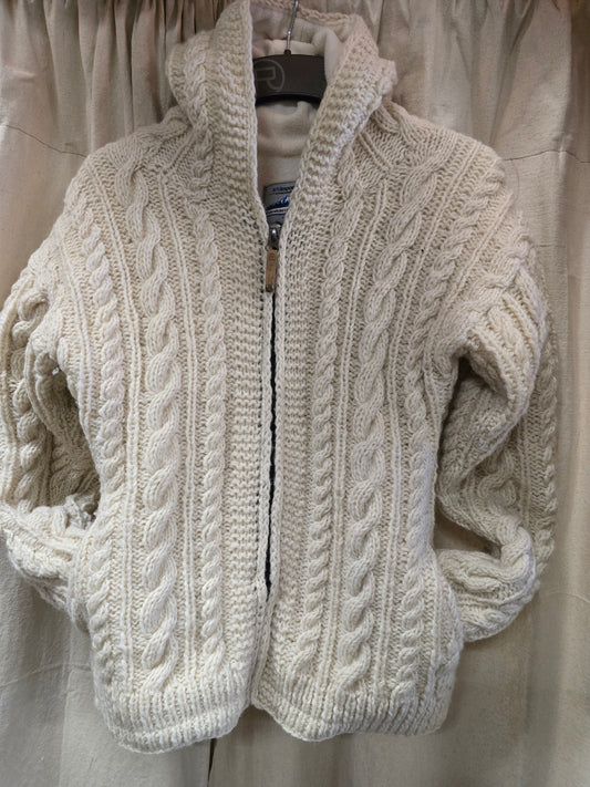 Cream Knit Anarack Sweater                 Cable Knit
