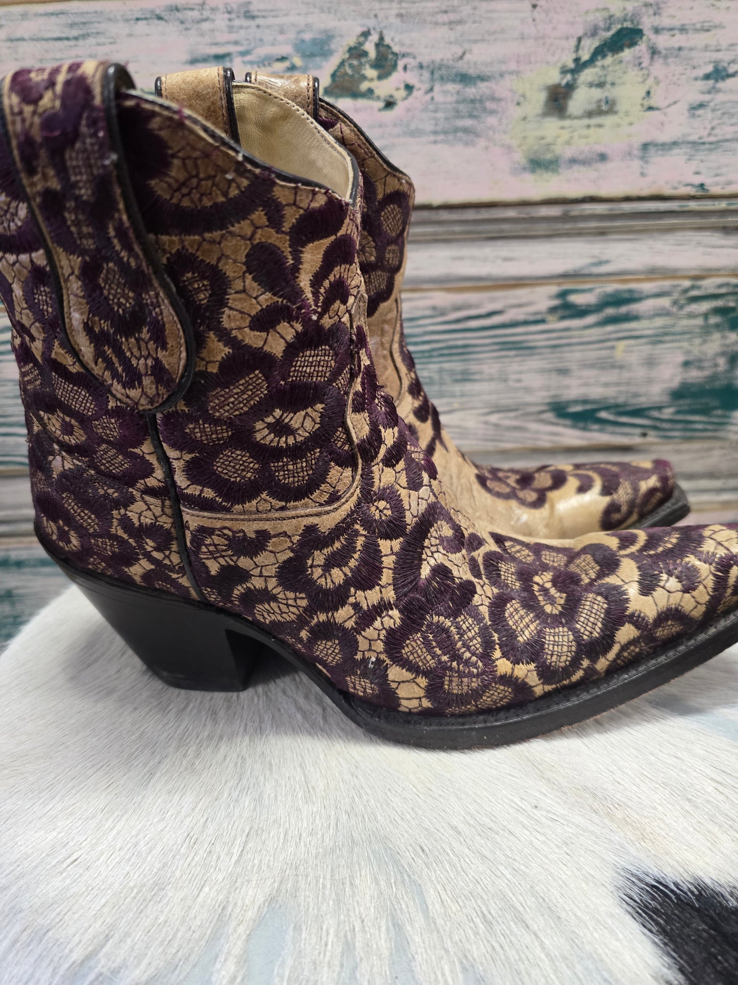 Corral Booties/ Burg. Floral