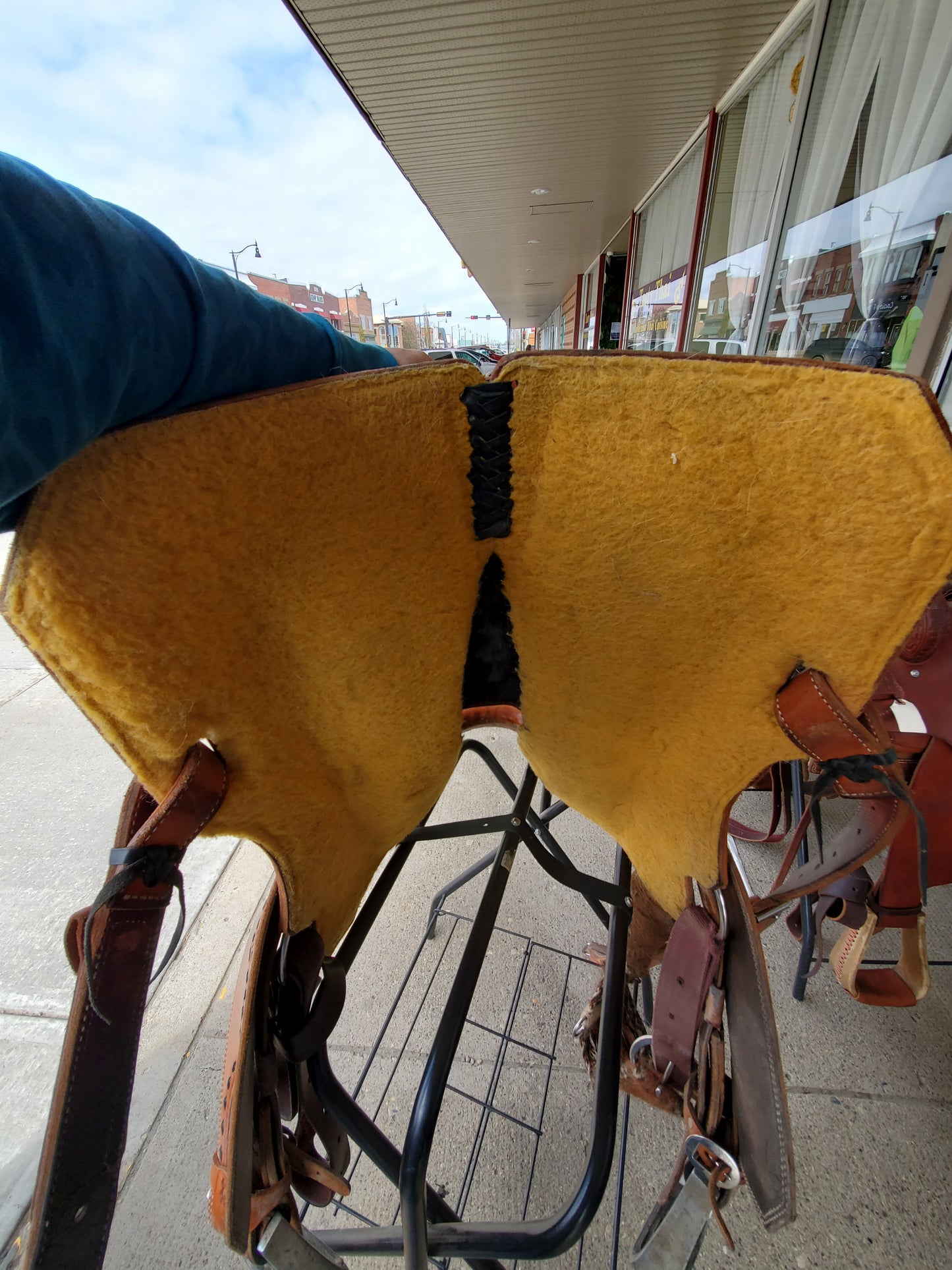 Irvines Barrel Saddle (14.5)