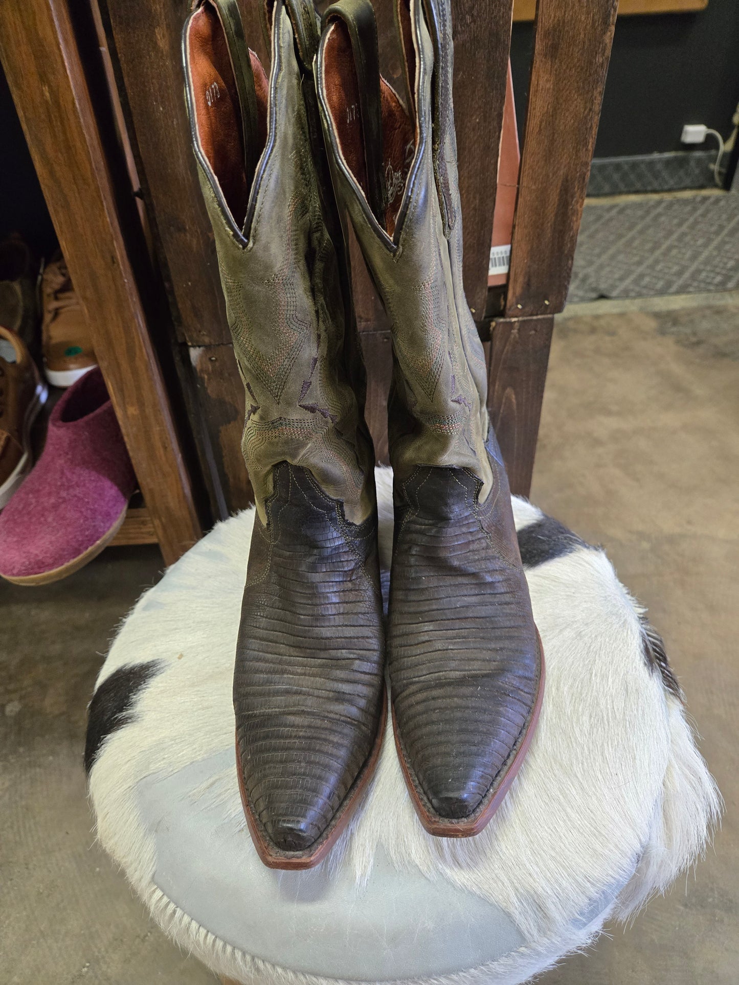Ladies Exotic Snip Toe Boot