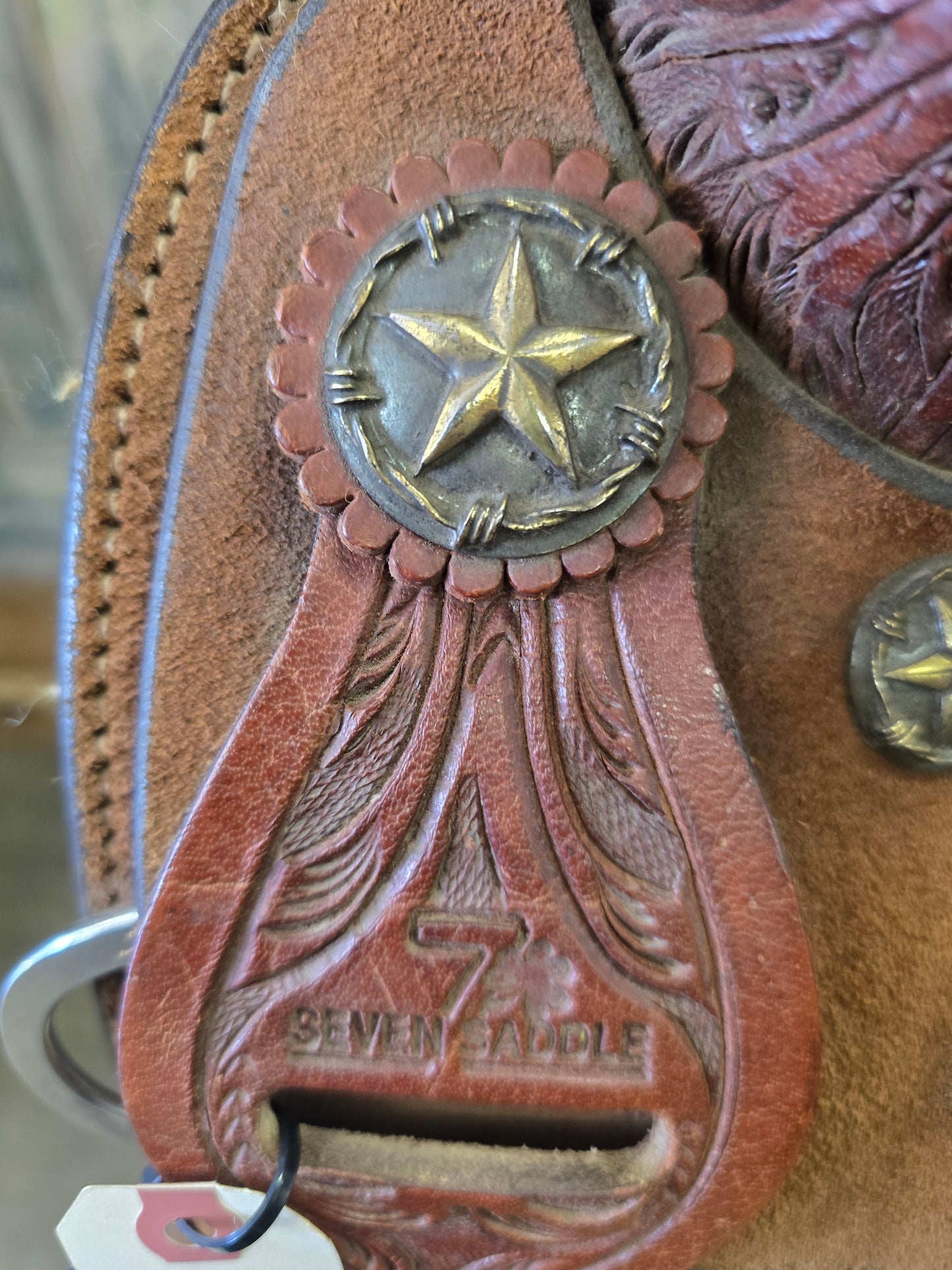 Seven Barrel Saddle (14.5 Inch)