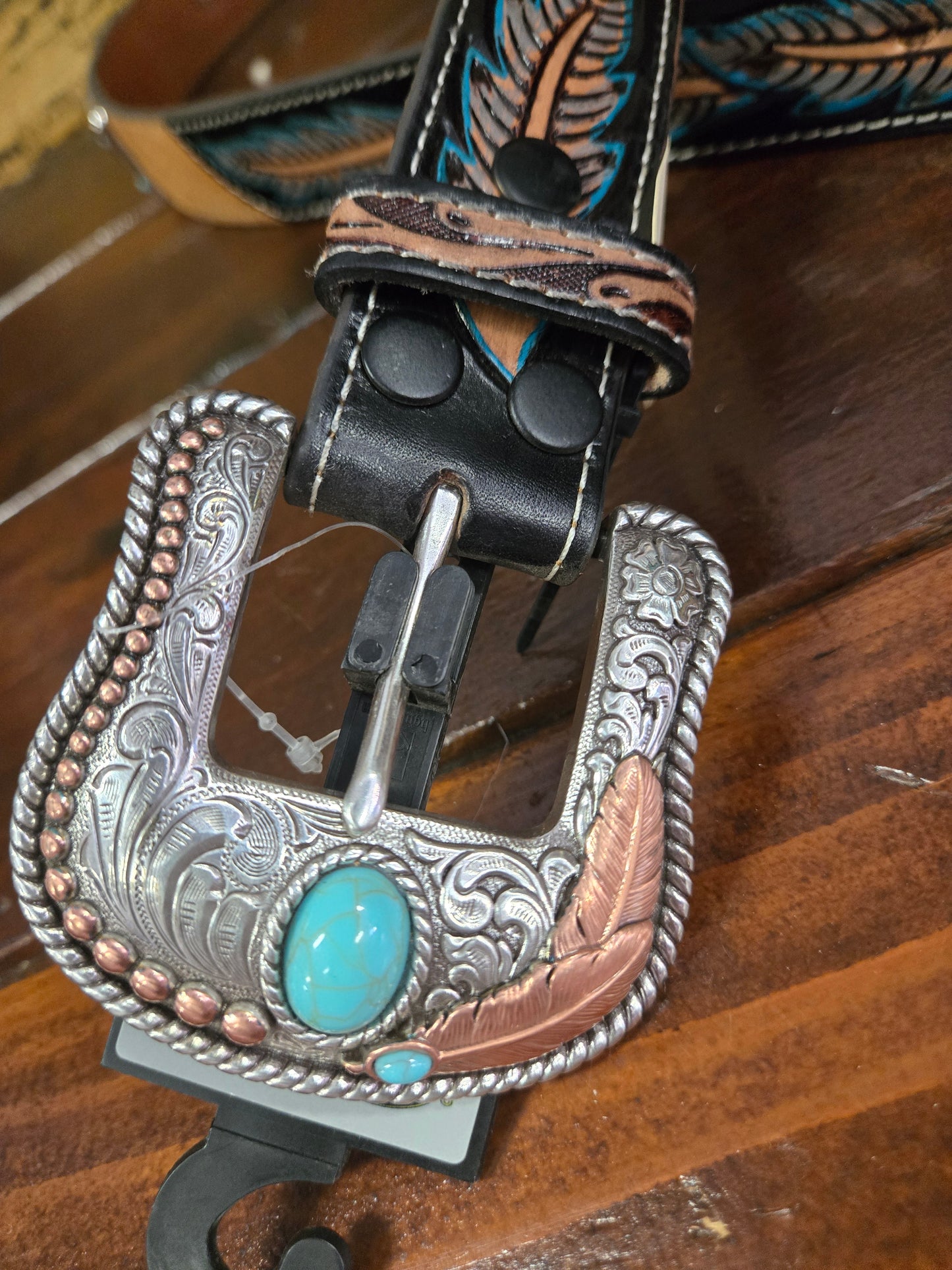 NEW Feather Carved Belt                      Feather Conchos