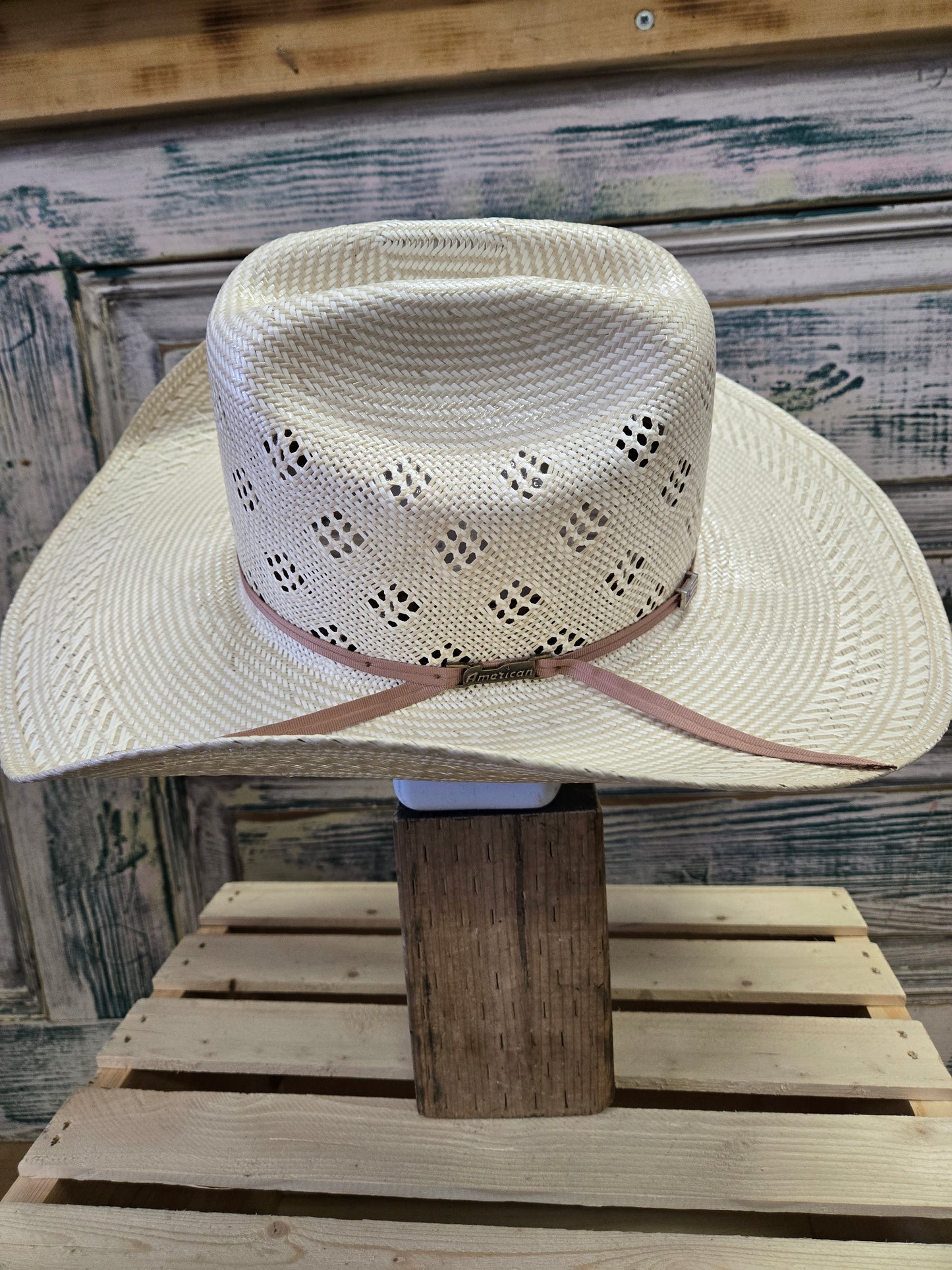 American Straw Hat/Like New