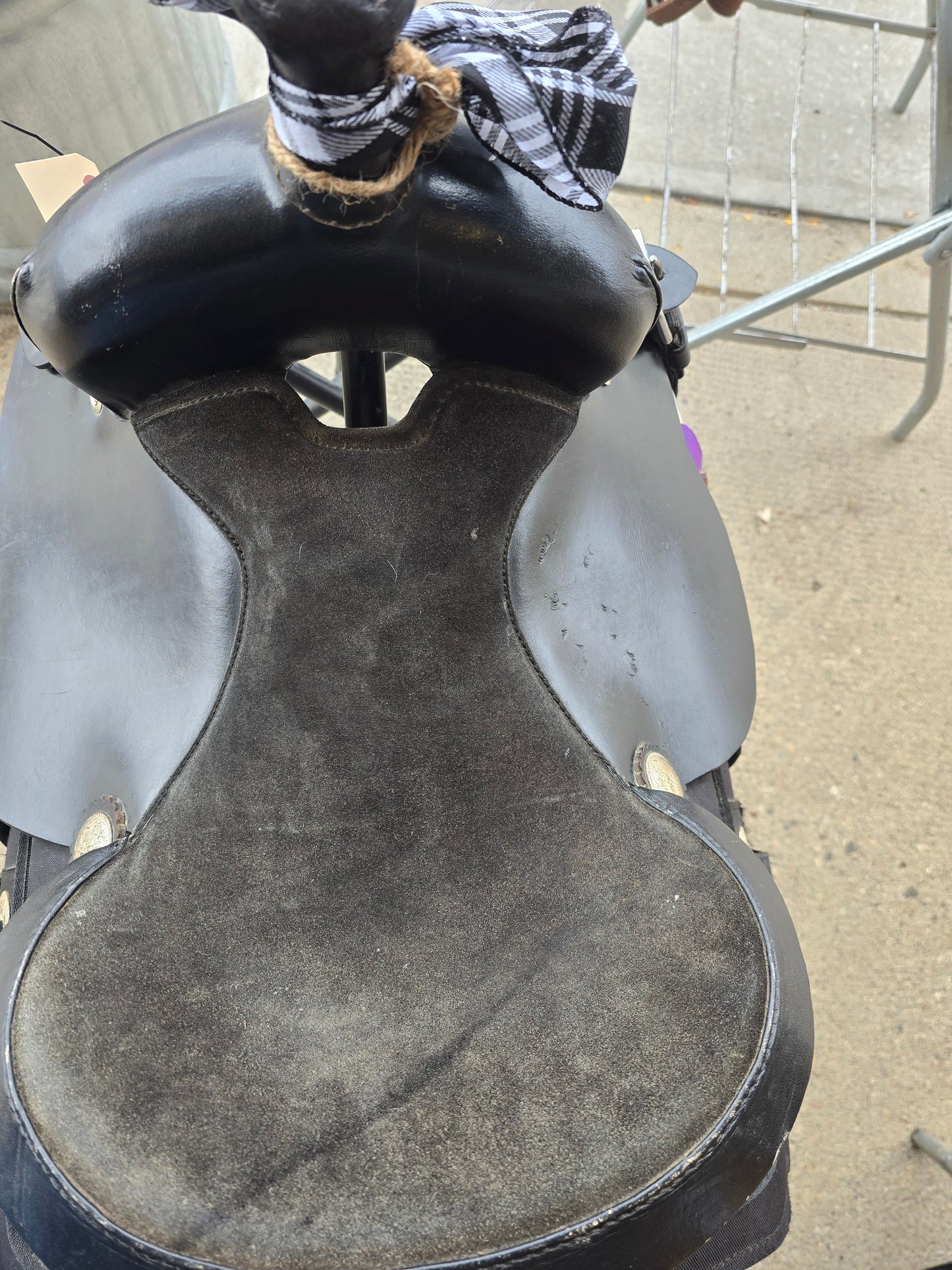 Black Youth Synthetic Saddle (12.5)