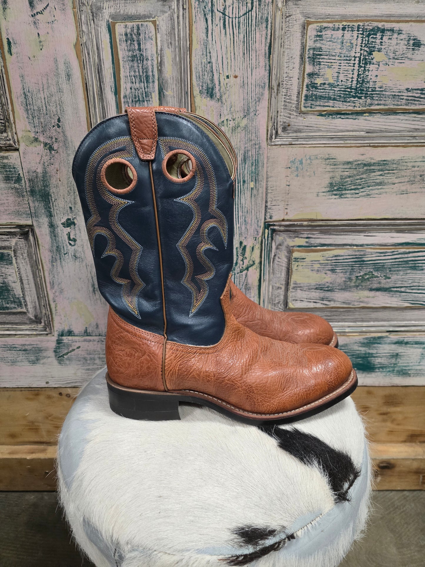 Mens Round Toe Boot/ Blue Tops