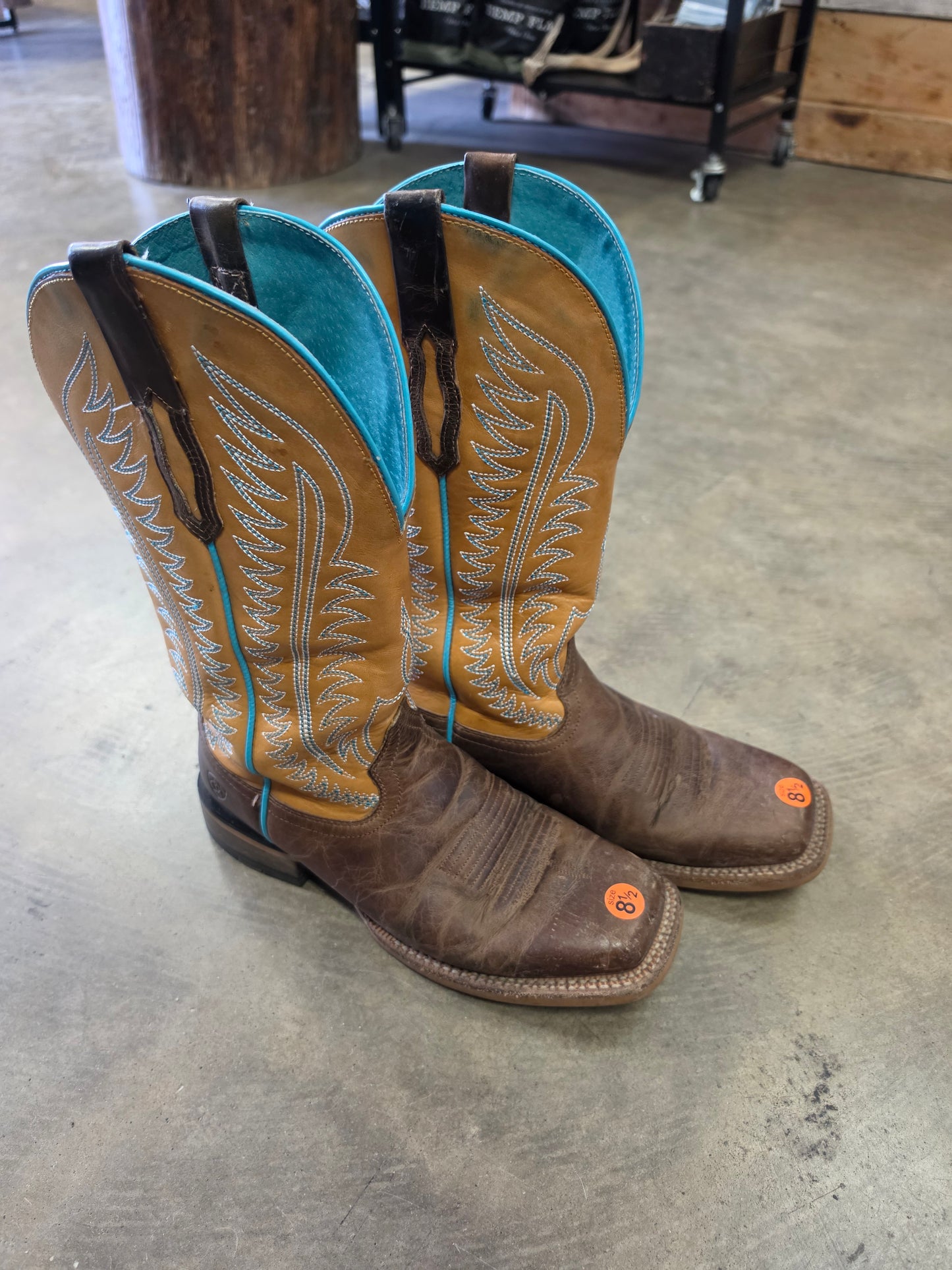 Ladies Ariat Boots -Tan Top Teal Stitch