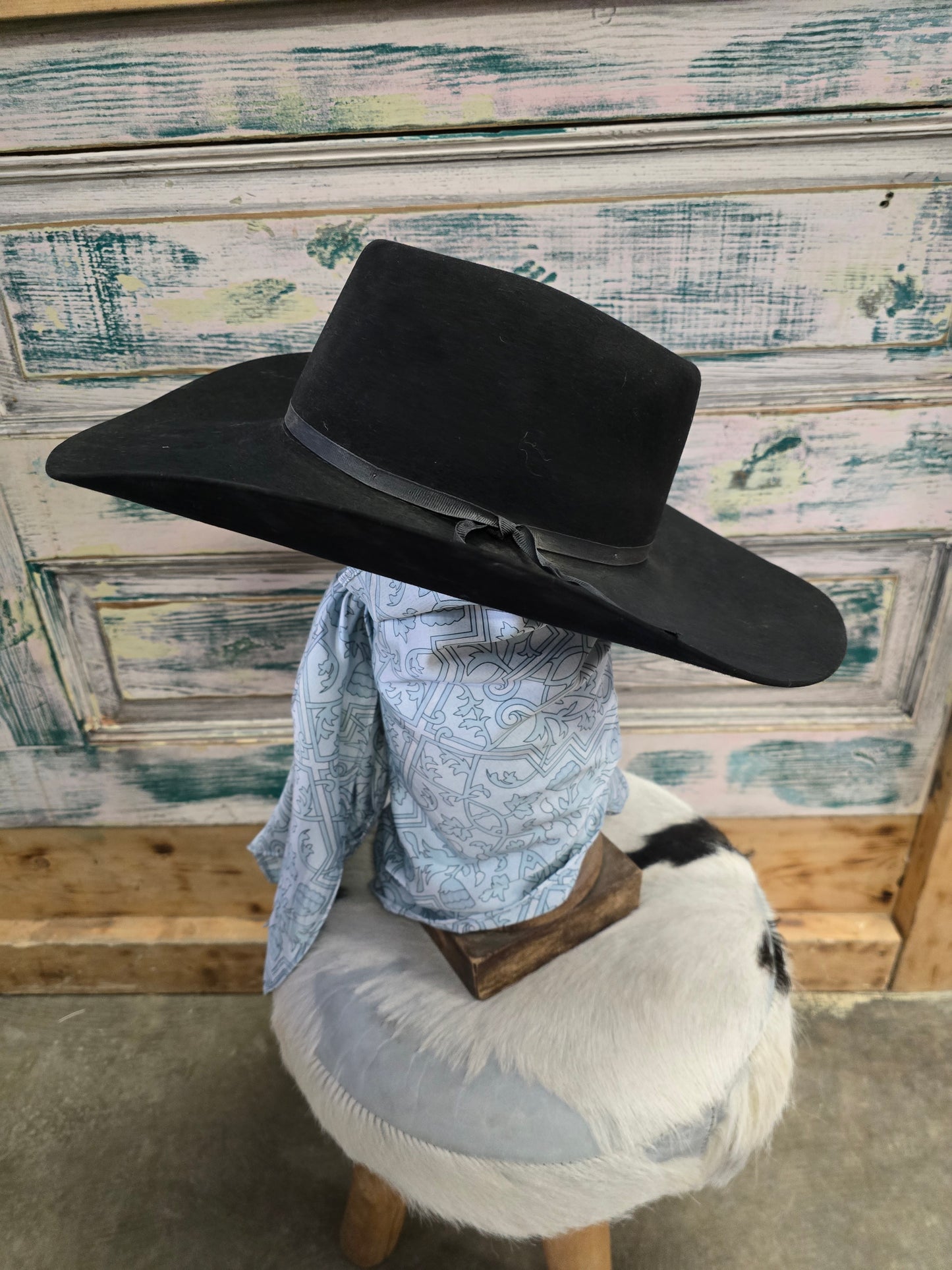 Black Felt Seratelli