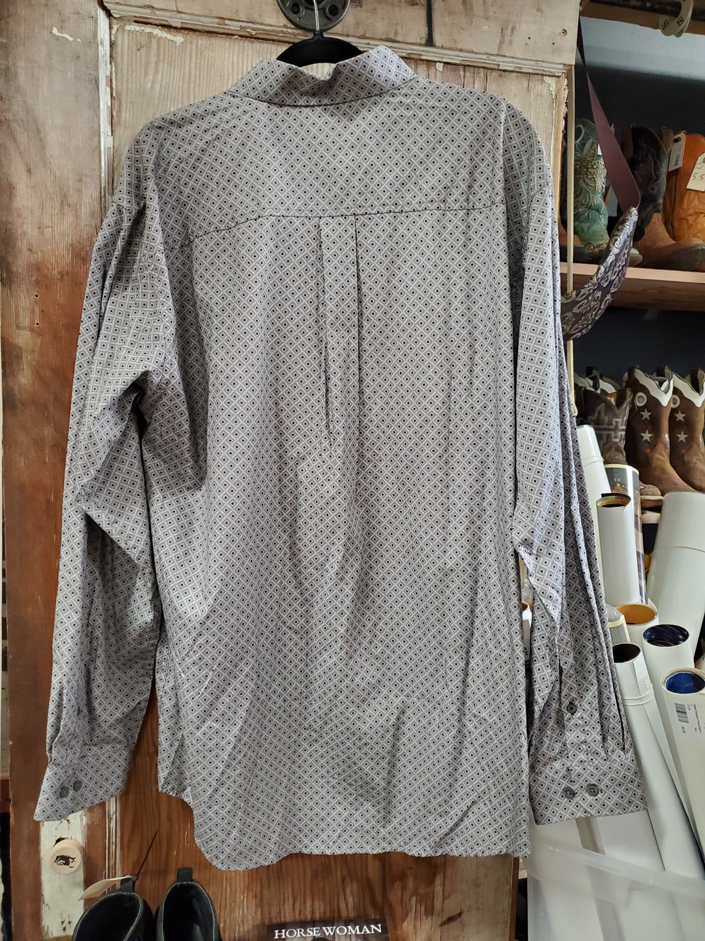 NWT Cinch Grey W/shirt - L & XXL
