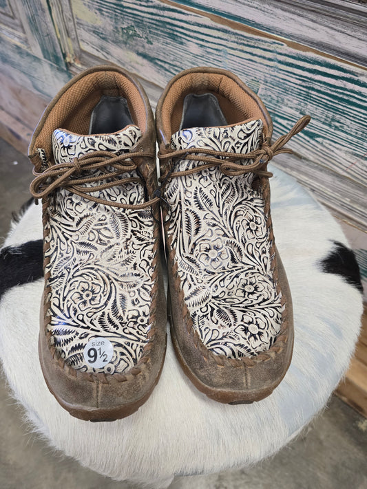 Ladies Twisted X Embossed Moc.