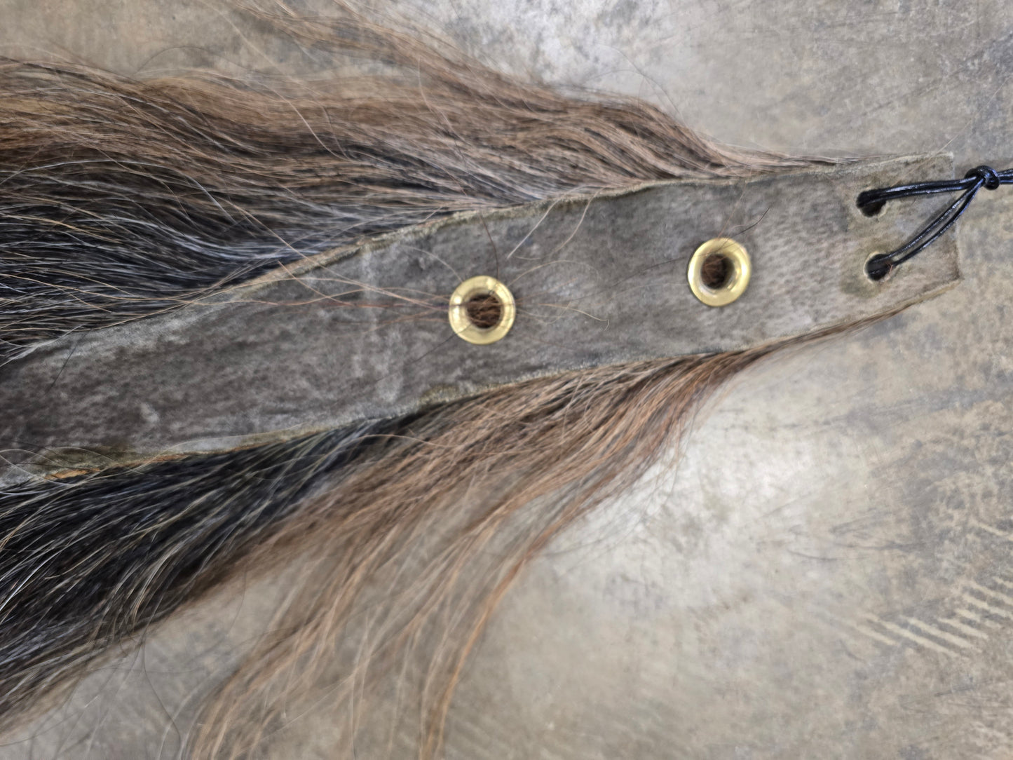 Natural Chestnut (2 LB.) Tail              Flaxen Highlights