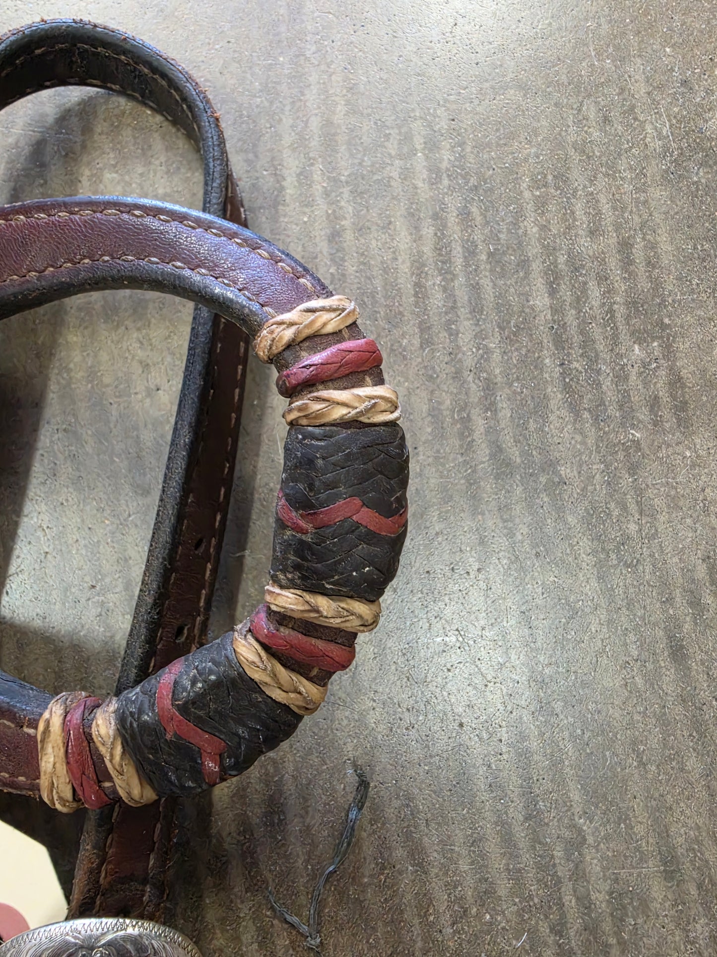 1 Ear Headstall/ Rawhide Details