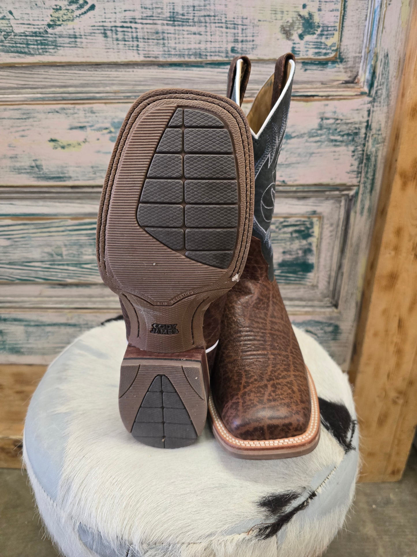 Men's Blue Top                          Sq. Toe Boot
