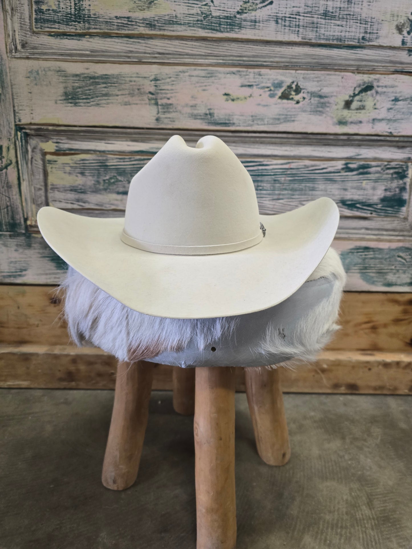 Tan 10 X Hat..LIKE NEW