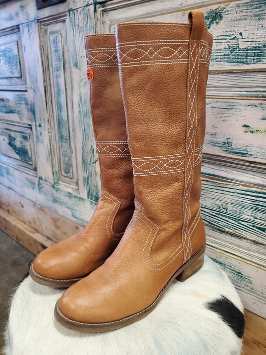 Ladies Tan Dingo Boots