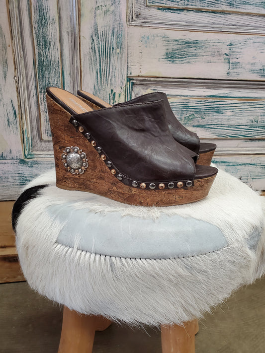 Wedge Heel Shoes/Concho- Studs
