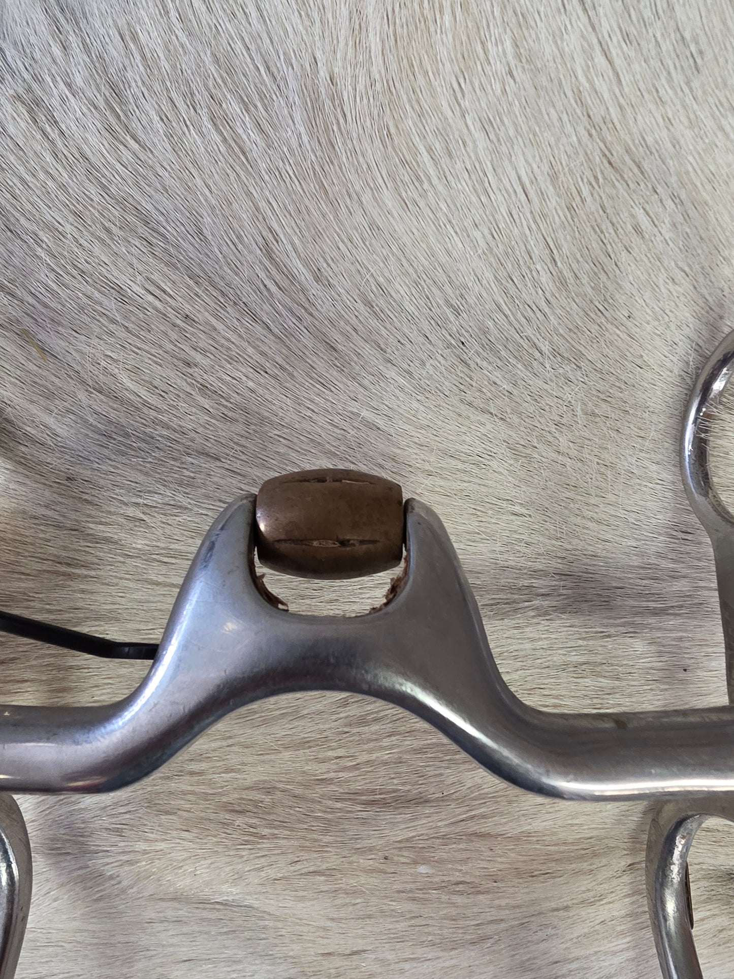 Shanked Bit with Roller                      Brass Details