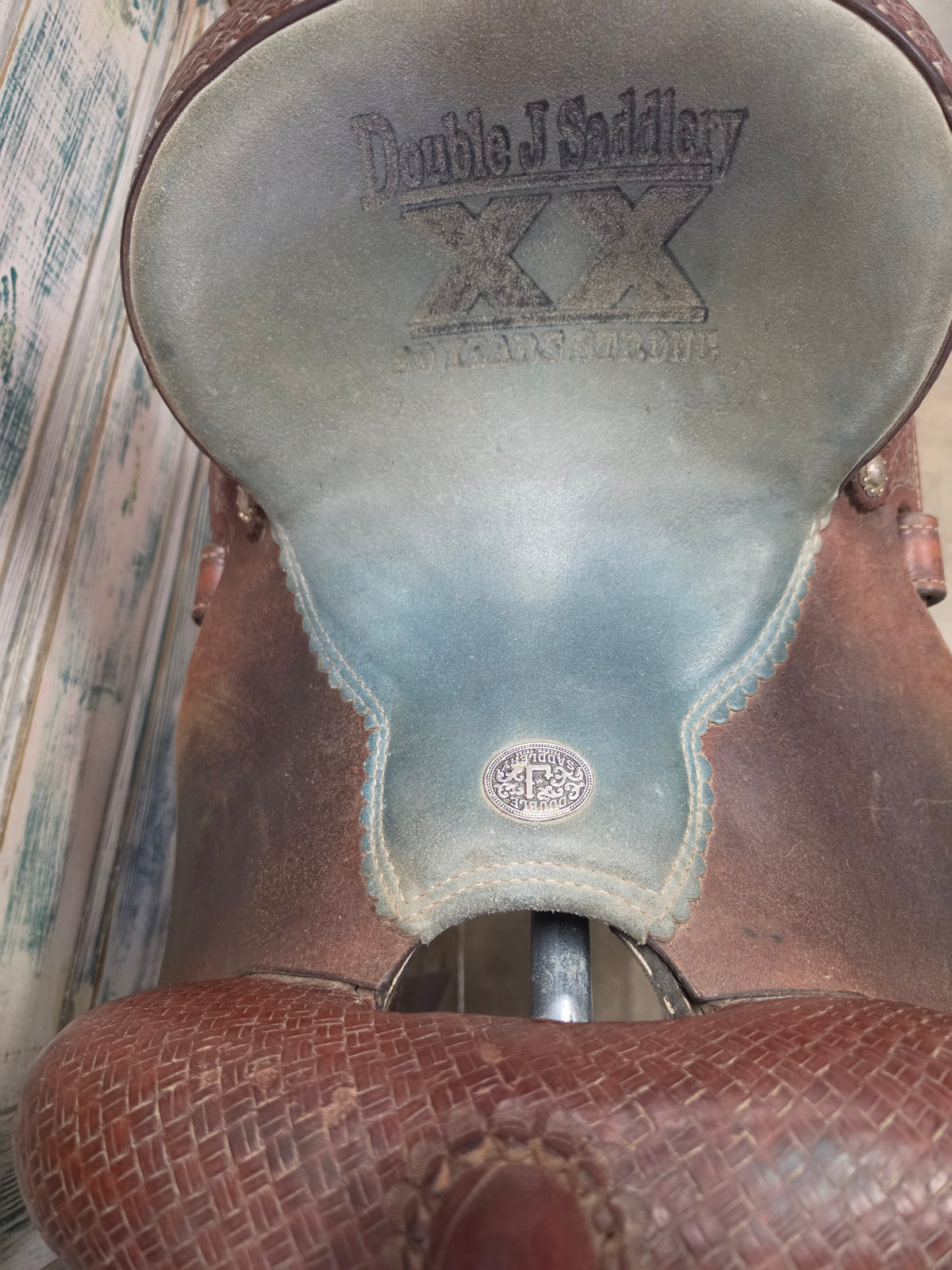 13.5 Double Jay Barrel Saddle