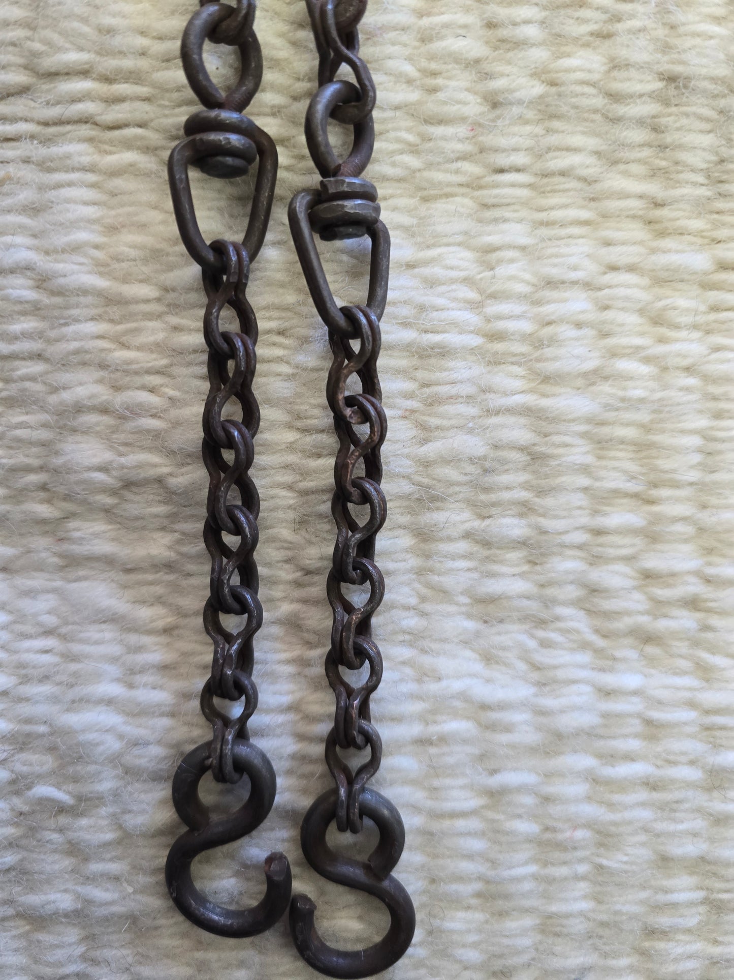 Rein Chains with Center Swivel