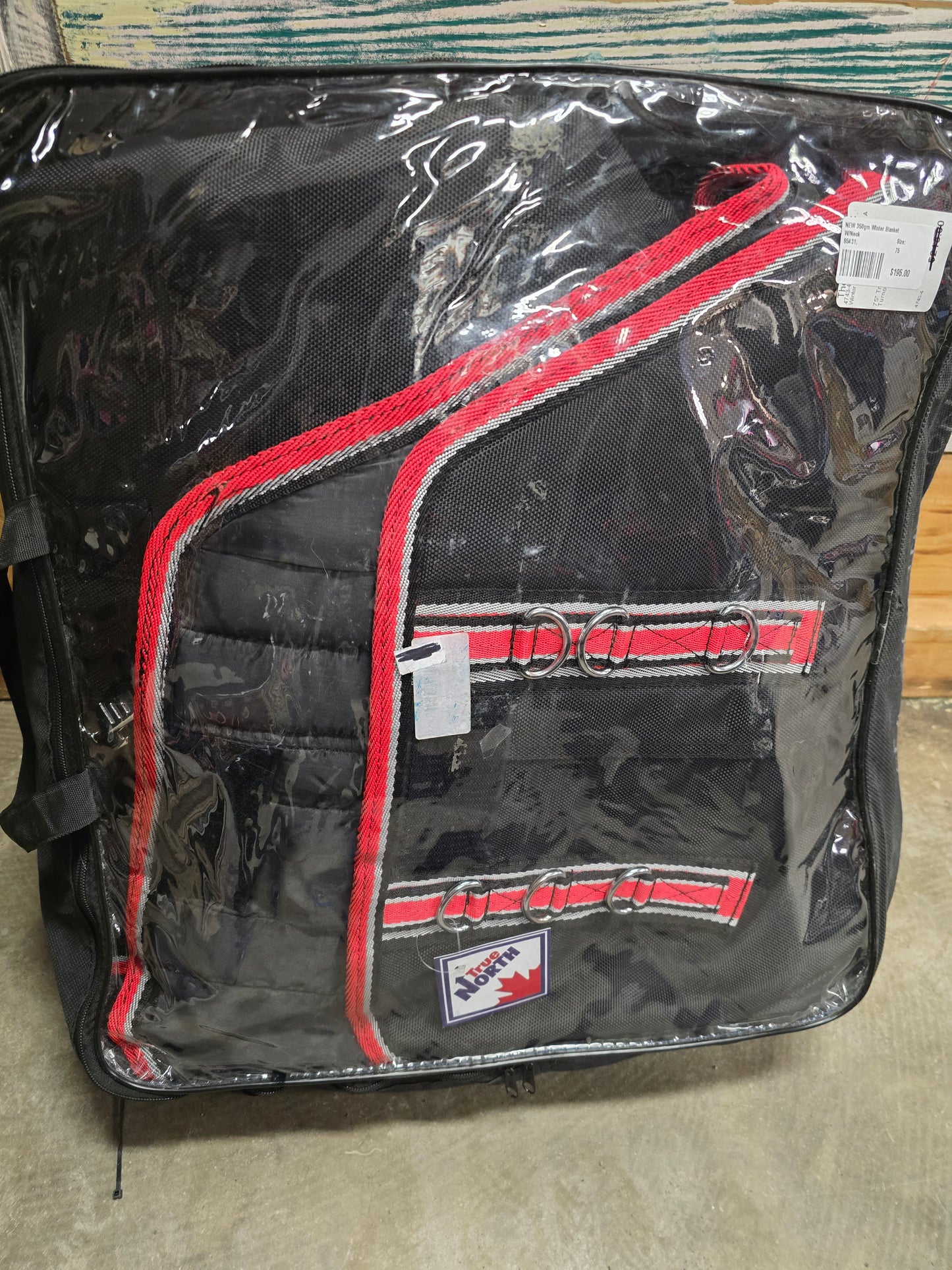 NEW 350gm Winter Blanket                        W/Neck