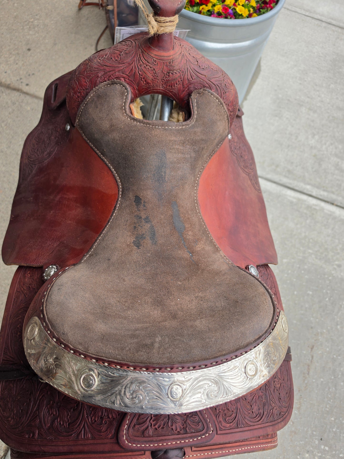 Circle G  16 Inch Saddle