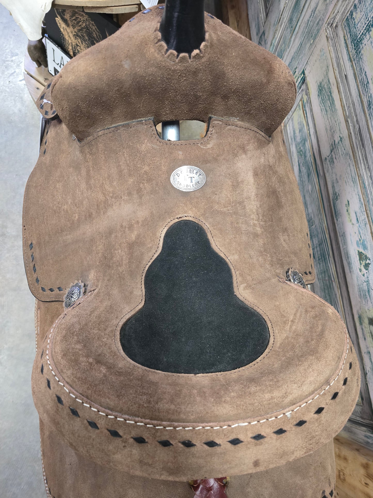 NEW Youth Barrel Saddle                  Buckstitched